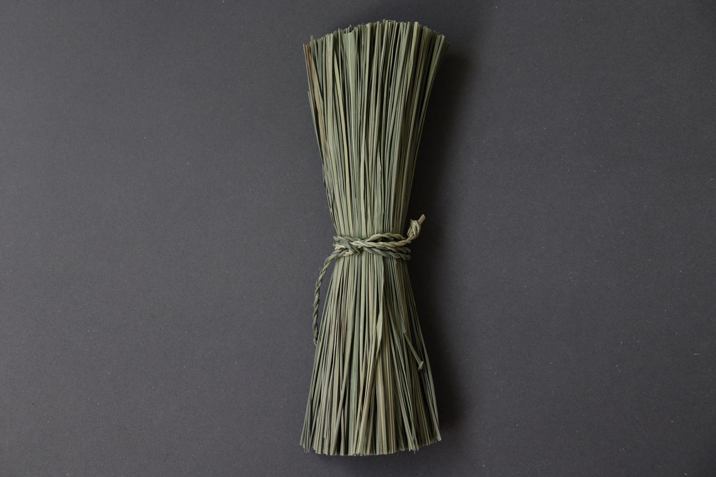 Natural Igusa Shimenawa Base (28cm) | Japanese Wreath Base for DIY | Minimal Decor