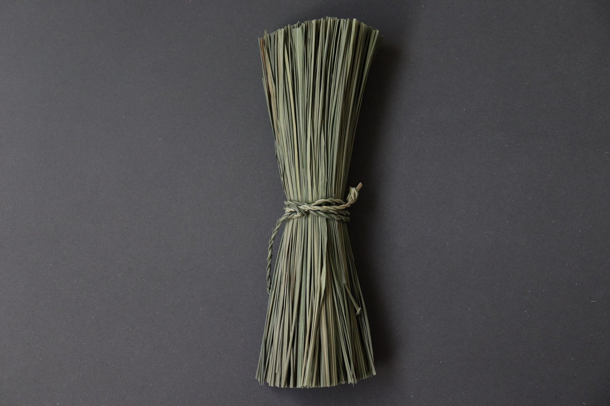Natural Igusa Shimenawa Base (28cm) | Japanese Wreath Base for DIY | Minimal Decor