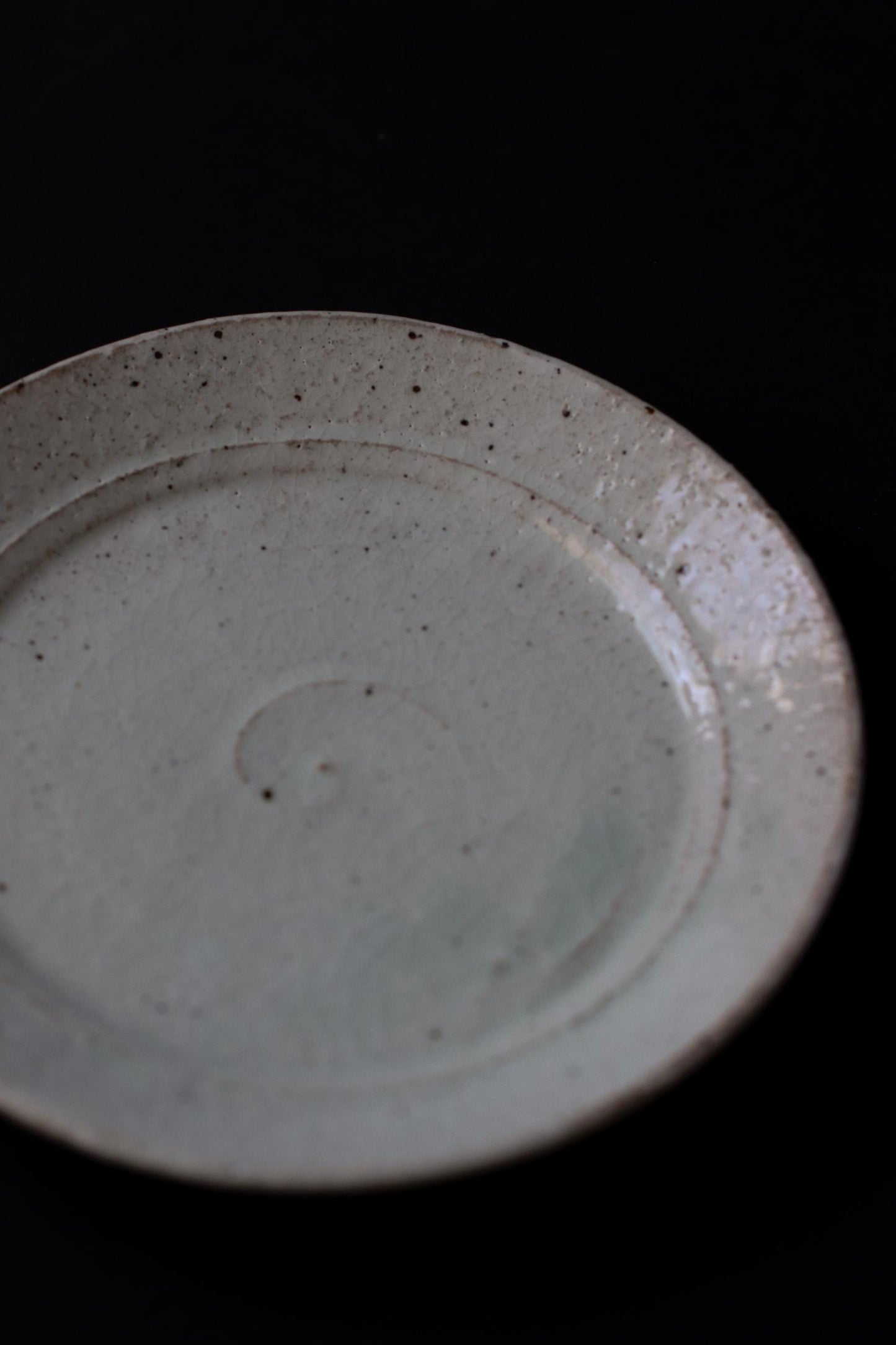 Kitayama Kohiki Small Plate | Japanese Pottery Side Plate 15.5cm | Wabi-Sabi Ceramic Dessert Dish | Artist Made in Japan
