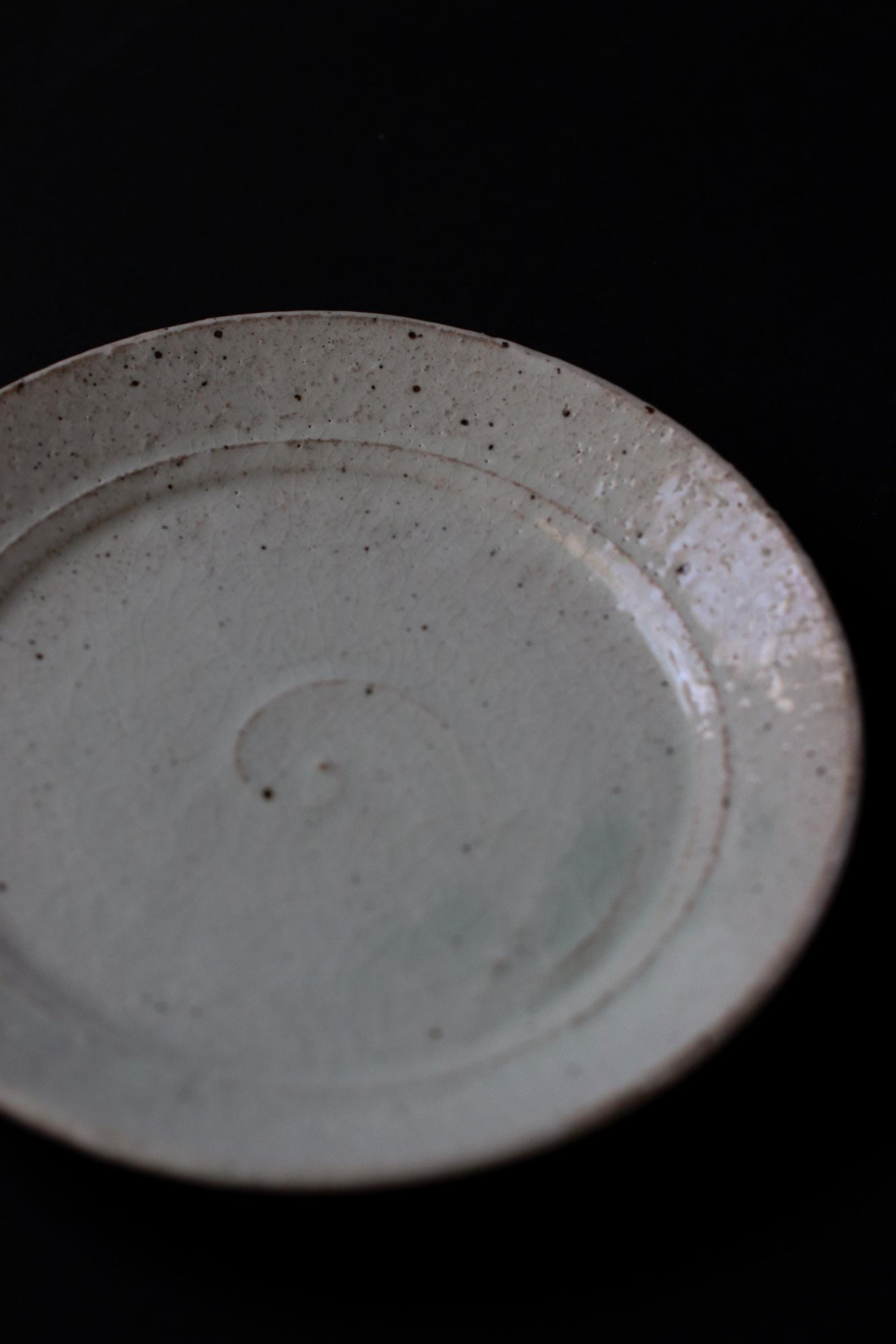 Kitayama Kohiki Small Plate | Japanese Pottery Side Plate 15.5cm | Wabi-Sabi Ceramic Dessert Dish | Artist Made in Japan