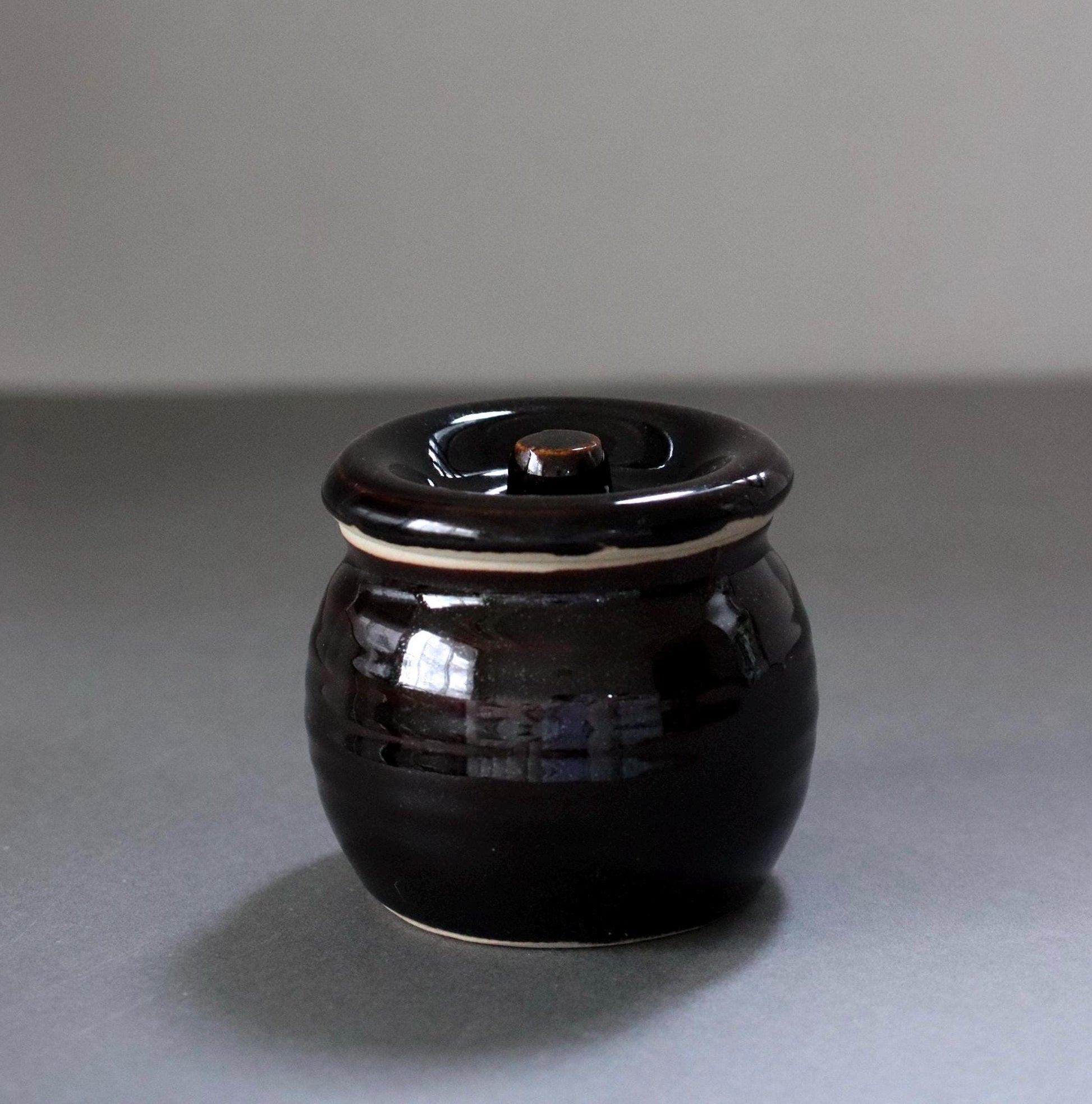 Japanese Ceramic Storage Jar 360 ml– Black Glaze | Handmade by 13th-Generation Tajimi Kiln | Pickle Jar | Traditional Japanese Pottery