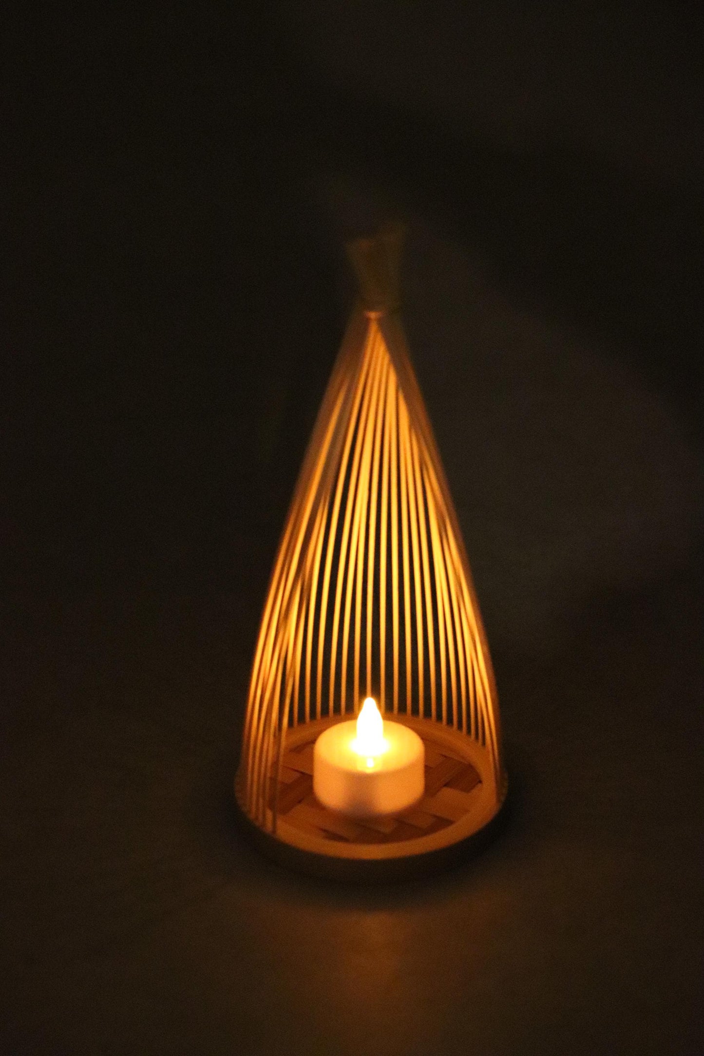 Suruga Bamboo Sculpture Lantern “Shinsetsu” — Traditional Japanese Craft, Fine Bamboo Art, Minimalist LED Candle Holder, Made in Japan