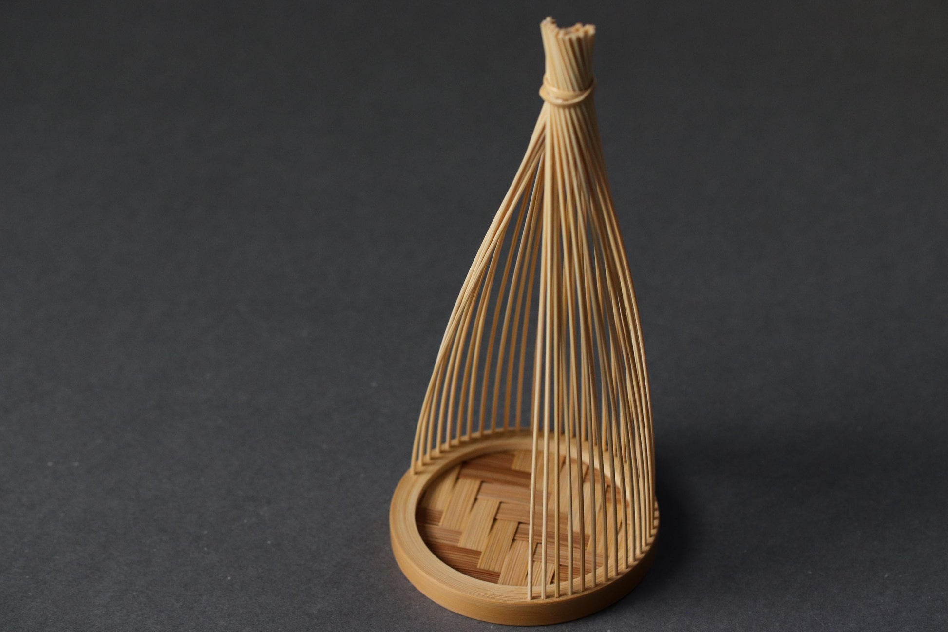 Suruga Bamboo Sculpture Lantern “Shinsetsu” — Traditional Japanese Craft, Fine Bamboo Art, Minimalist LED Candle Holder, Made in Japan