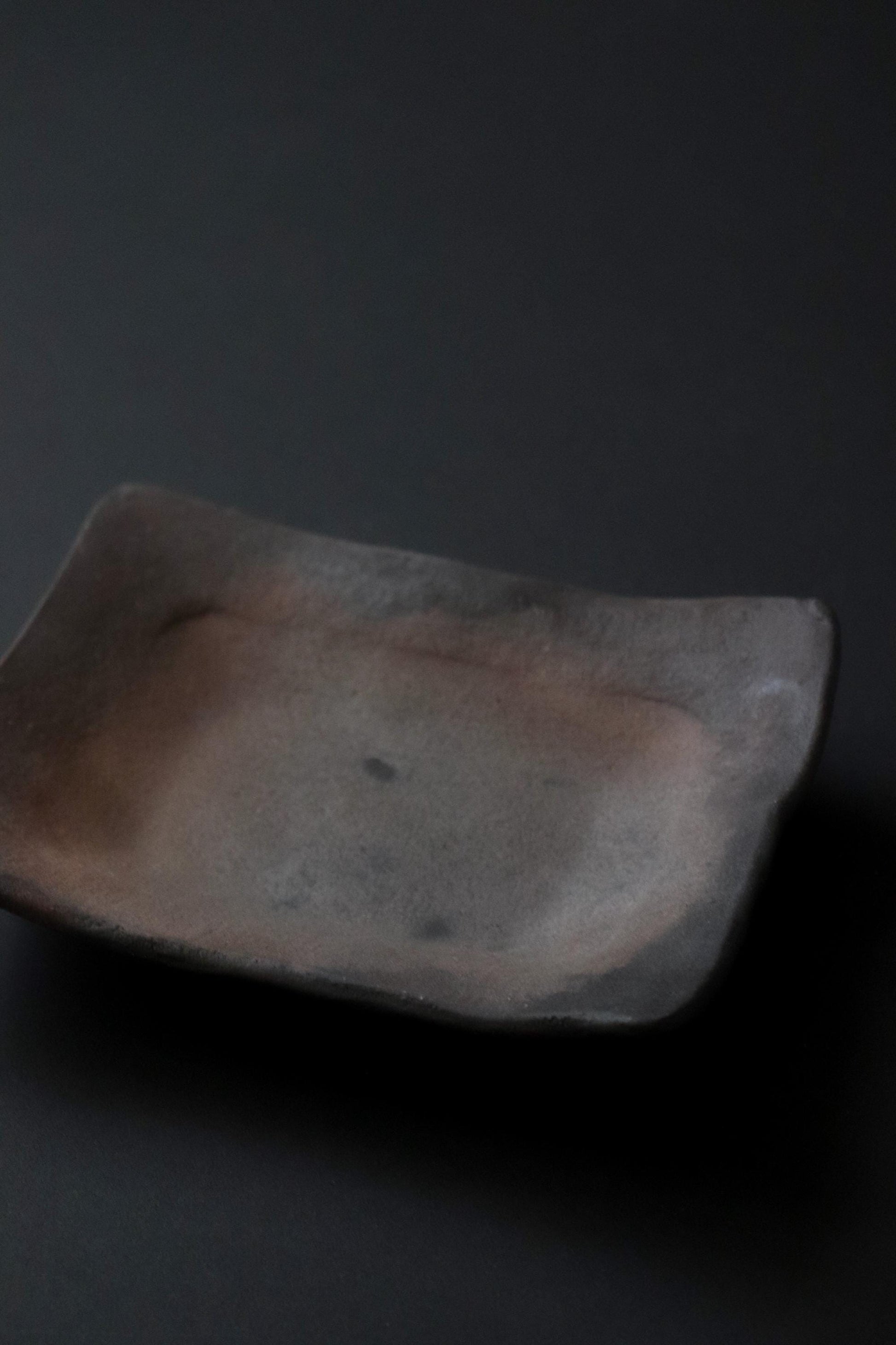 Shigaraki-yaki Rectangular Charcoal-Fired Bowl, Handcrafted Japanese Stoneware, Wabi-Sabi Geometric Serving Dish, Zen Dinnerware, 7-inch