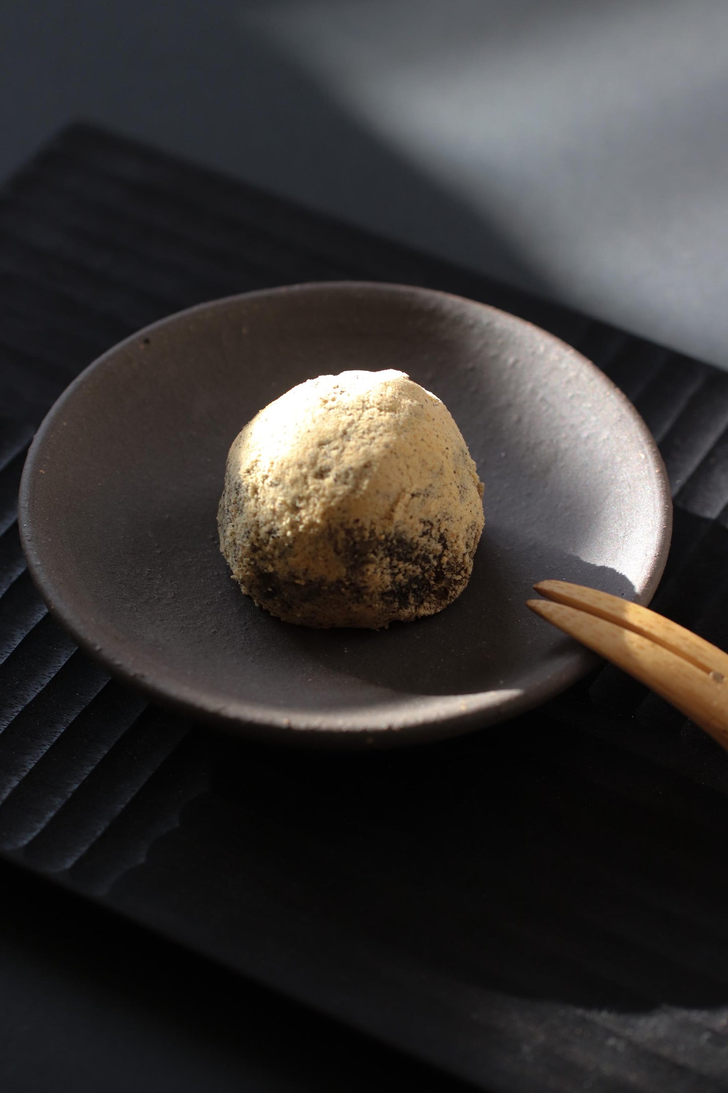 Japanese Black Matte Small Plate, Handcrafted Minimalist Ceramic Saucer, Wabi-Sabi Trinket Dish, Zen Tea Snack Plate, Modern Jewelry Dish