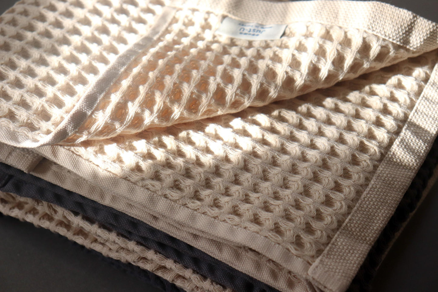 Just-U Turkish Cotton Slim Bath Towel (Ivory) | Imabari Craft Waffle Towel | Soft & Absorbent | Sauna, Gym, Travel