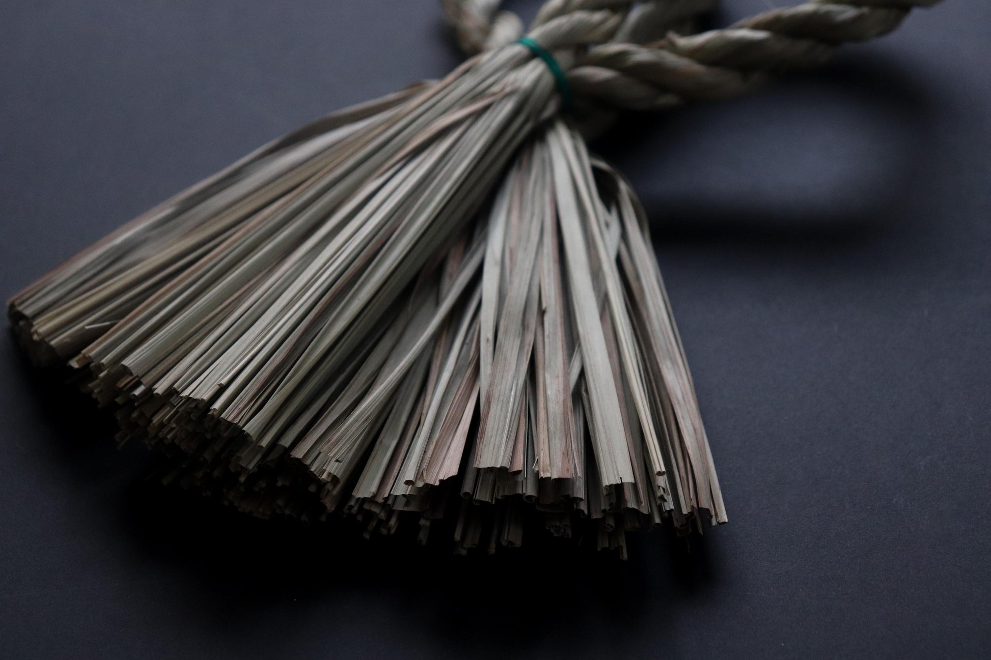 Heart Shimenawa Wreath (30cm) | Japanese Rope Decor | Minimal Natural Ikigusa