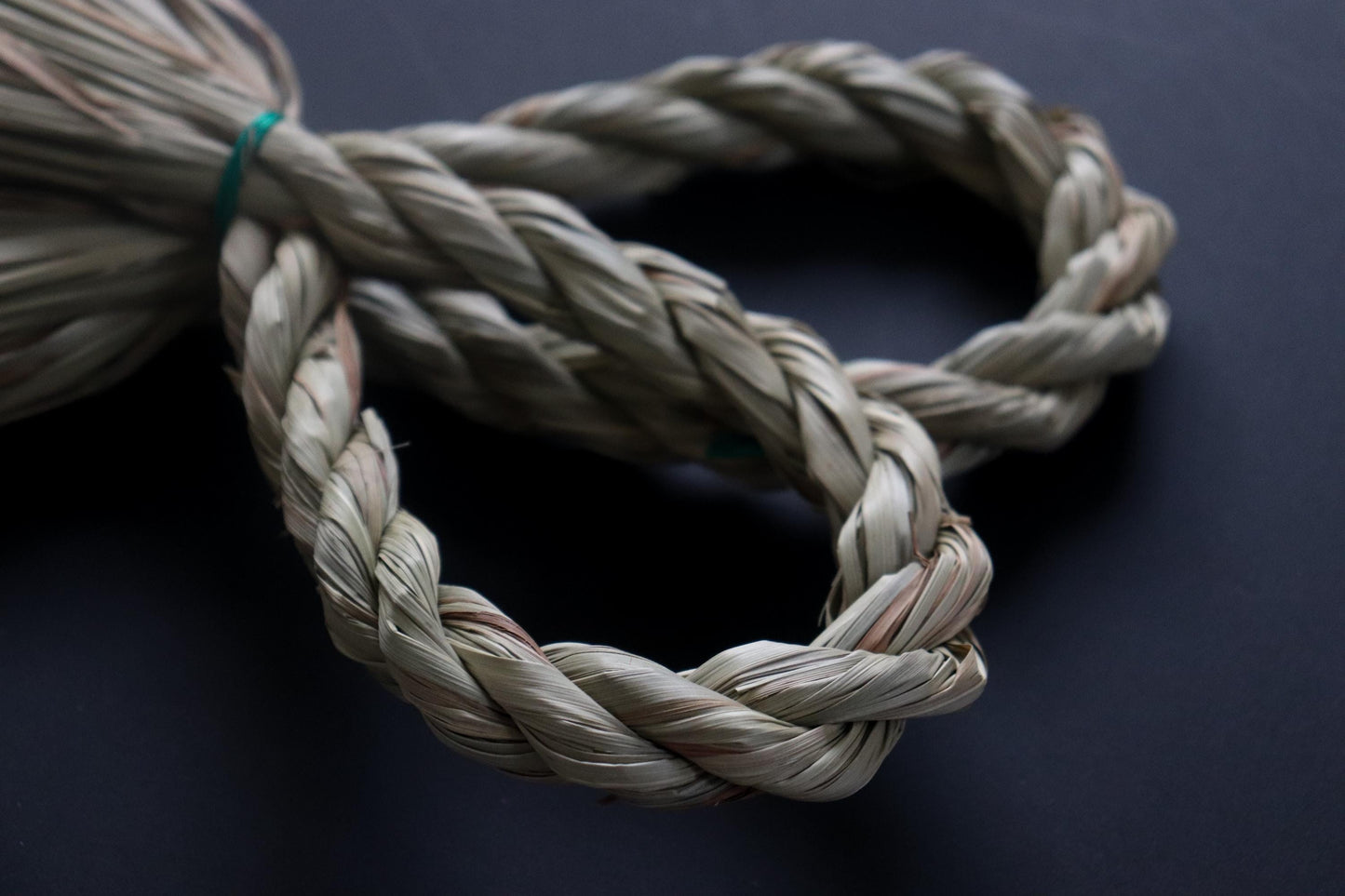 Heart Shimenawa Wreath (30cm) | Japanese Rope Decor | Minimal Natural Ikigusa
