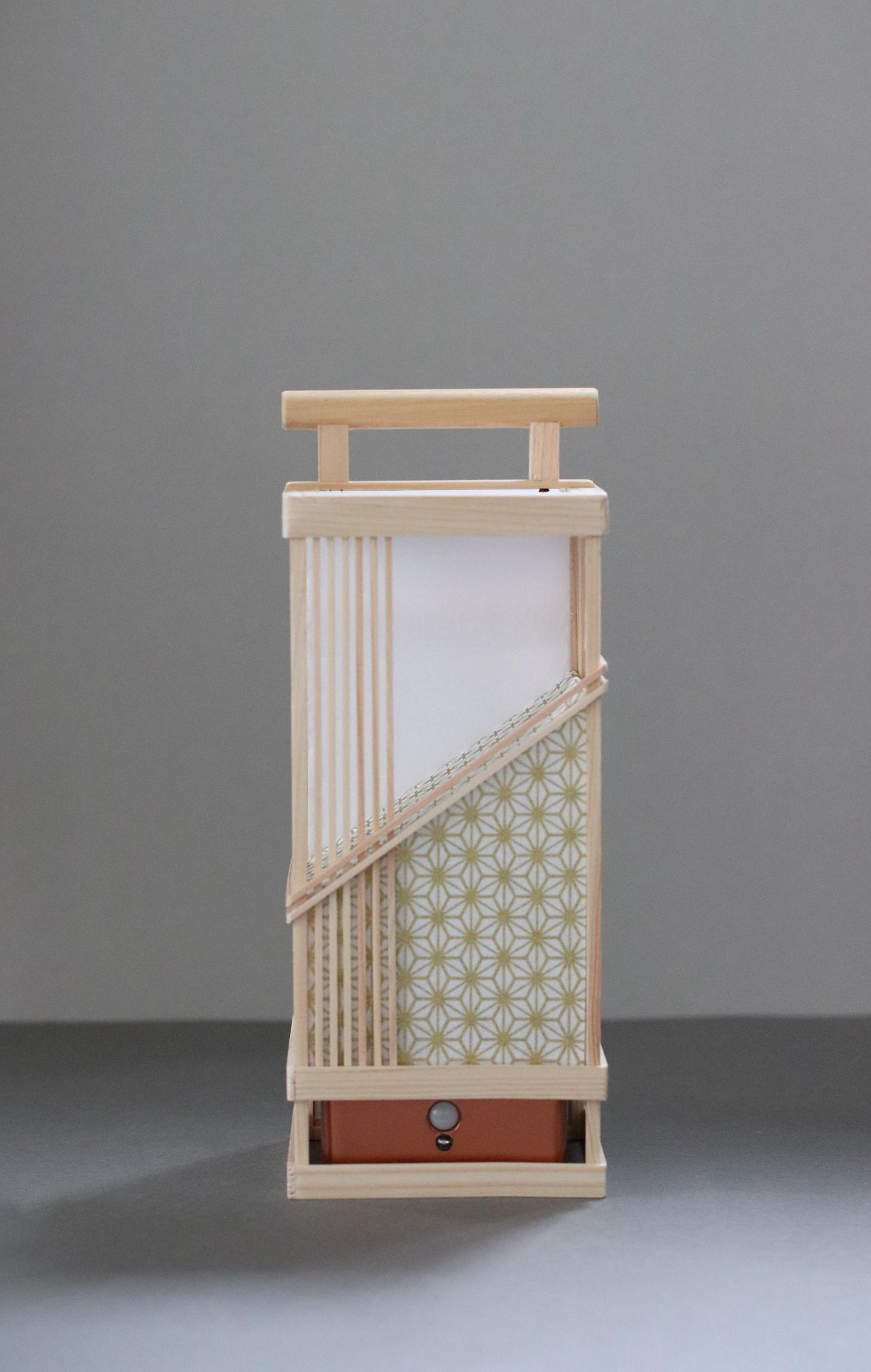 Japanese Asanoha Lantern – Handmade Hinoki & Washi Table Lamp | LED Sensor Light | Wabi-Sabi Japanese Decor