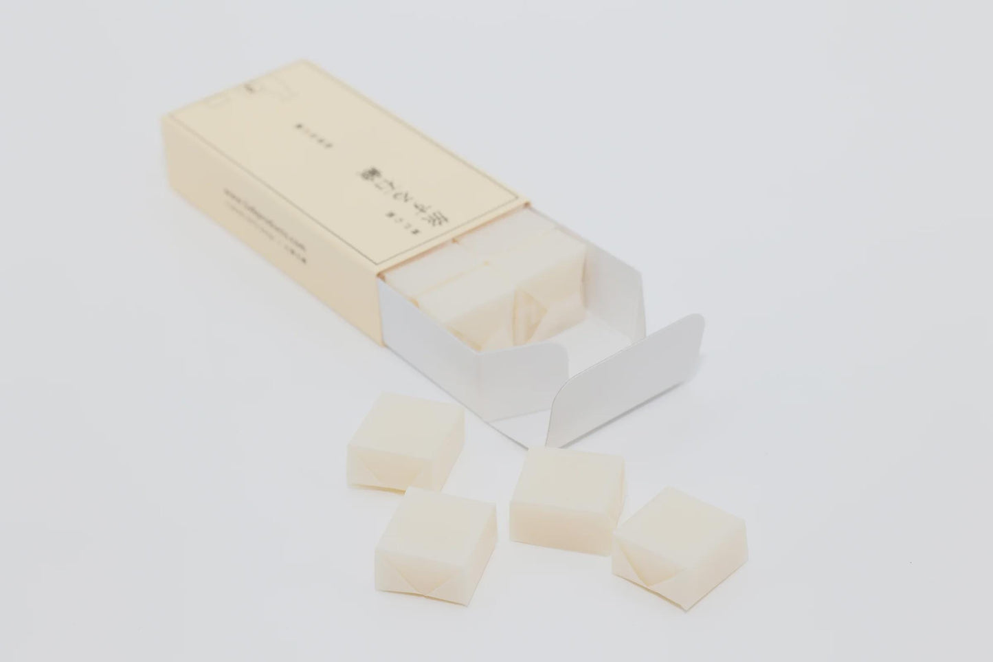 Japanese Travel Bead Soap – Sake Infusion Cold Process Hinoki Aroma 16 Beads Portable Mini Soap Made in Japan