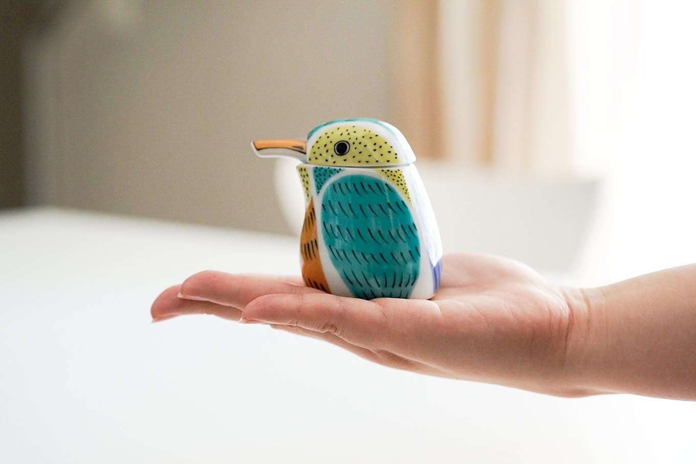 Kingfisher Soy Sauce Dispenser 80ml, Drip-Free Arita Ware Japanese Porcelain, Cute Bird Shoyu Pourer, Condiment Pitcher, Made in Japan Gift