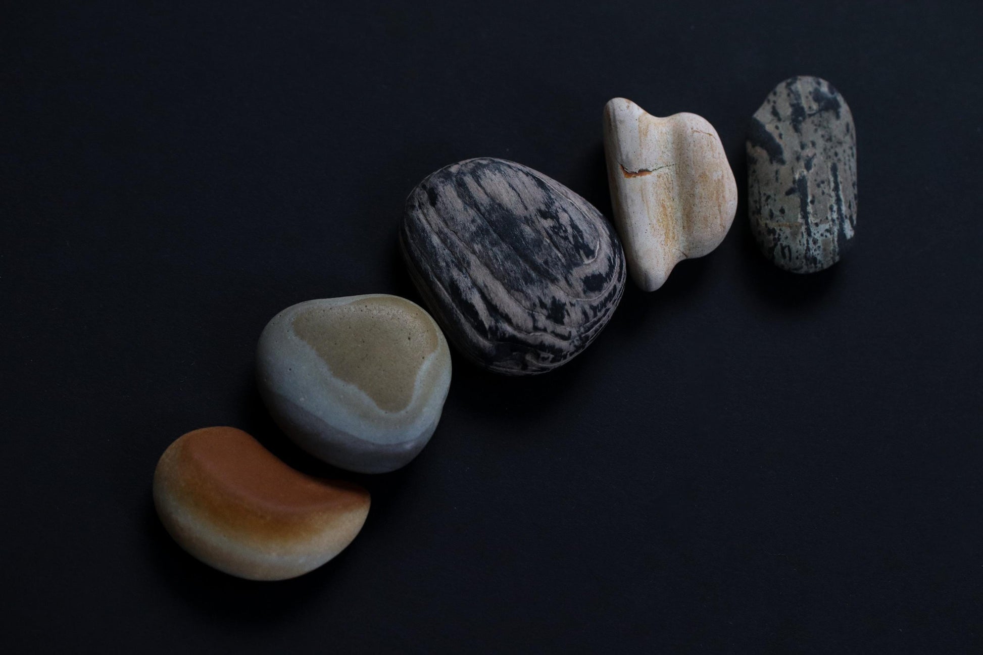 Silent Fragments — Edition 02: Brown (Daichi) | Art of Time Tsugaru Stones & Ancient Manuscripts | Set of 5 Hand-Selected Japanese Stones