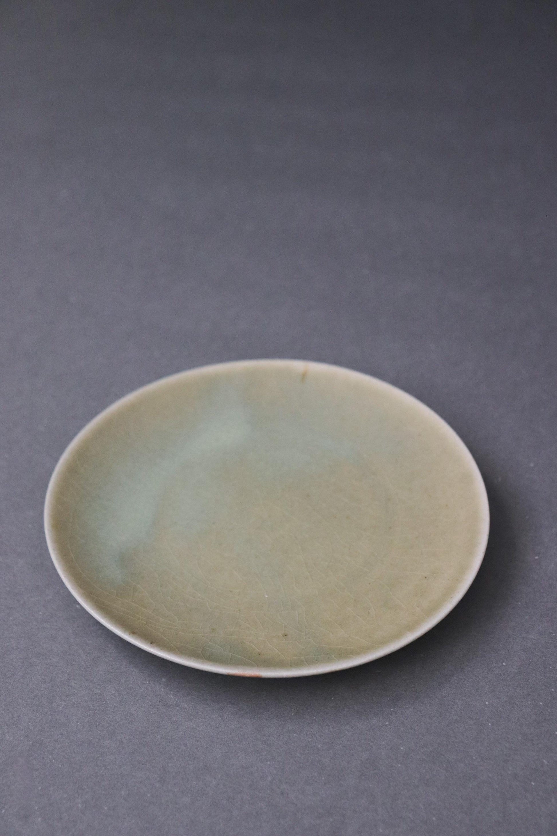 TOU Basic 4.5 Sun Plate 13.5cm, Japanese Small Flat Plate, Shigaraki Clay Stoneware, Minimal Side Plate, Dessert Plate, Handmade Japan