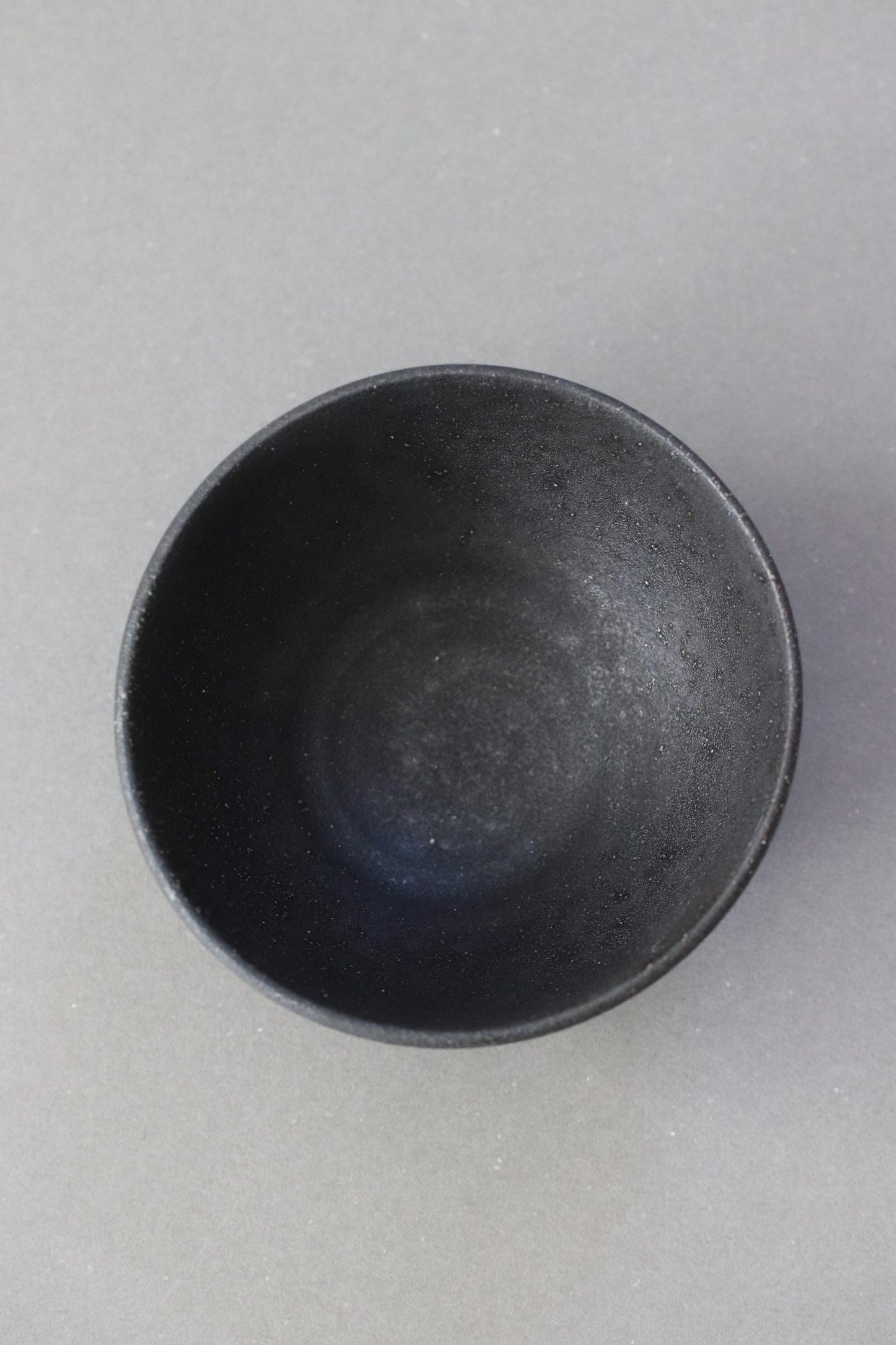 TOJIKI Charcoal Rice Bowl Large 12cm, Japanese Earthenware Bowl, Matte Black Tanka Finish, Handmade Rustic Bowl, Minimal Japanese Tableware