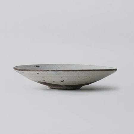 TOU Tetsumaki Kohiki Small Plate 15cm, Shigaraki Clay Japanese Side Dish Plate, White Ceramic Dessert Plate, Minimal Rustic Stoneware, Japan