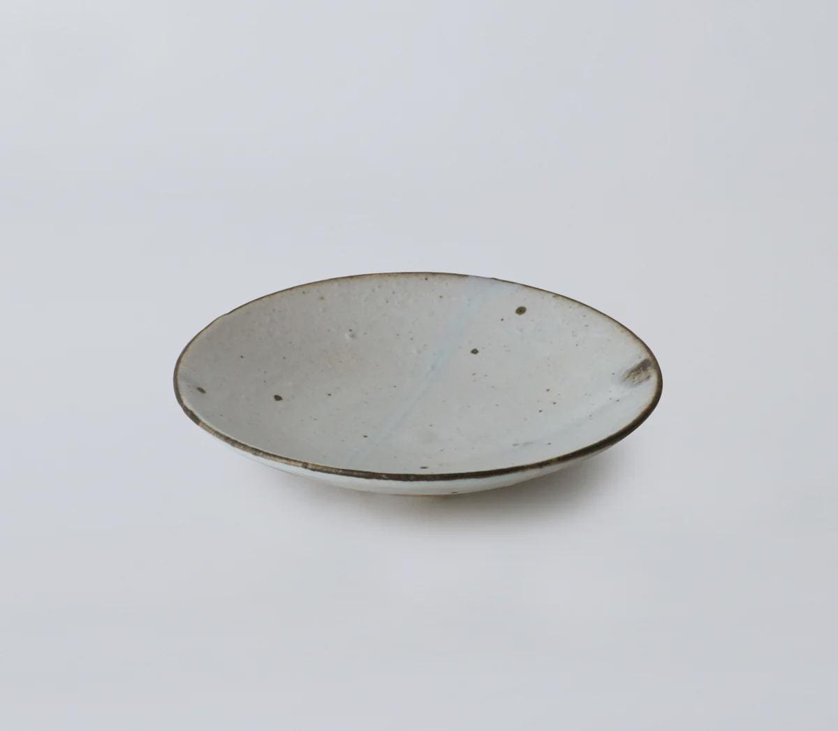 TOU Tetsumaki Kohiki Small Plate 15cm, Shigaraki Clay Japanese Side Dish Plate, White Ceramic Dessert Plate, Minimal Rustic Stoneware, Japan