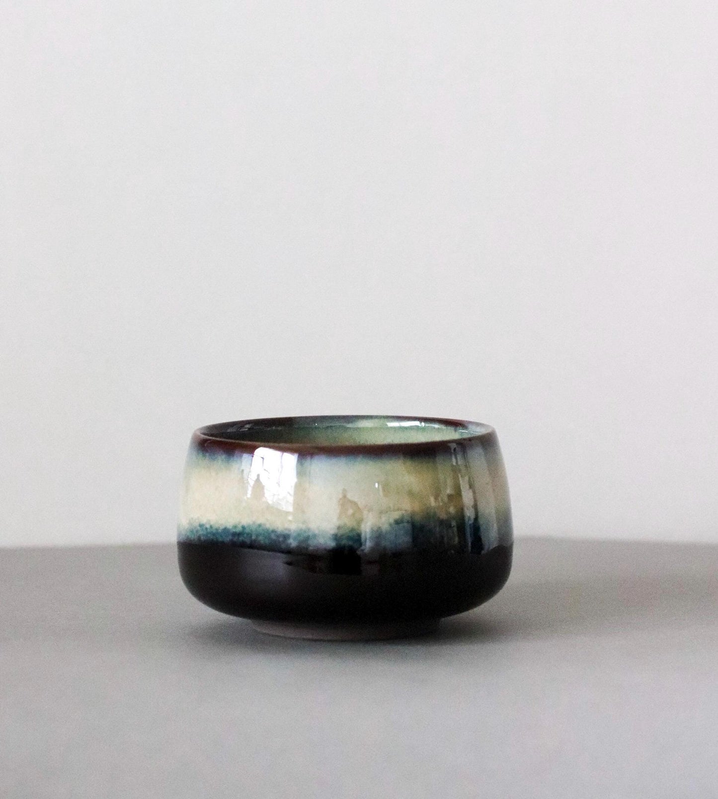 Hasami Ware Matcha Bowl “Yoi” – Evening Aurora Glaze, Japanese Premium Ceramic Chawan, 480ml, Gift Box Included
