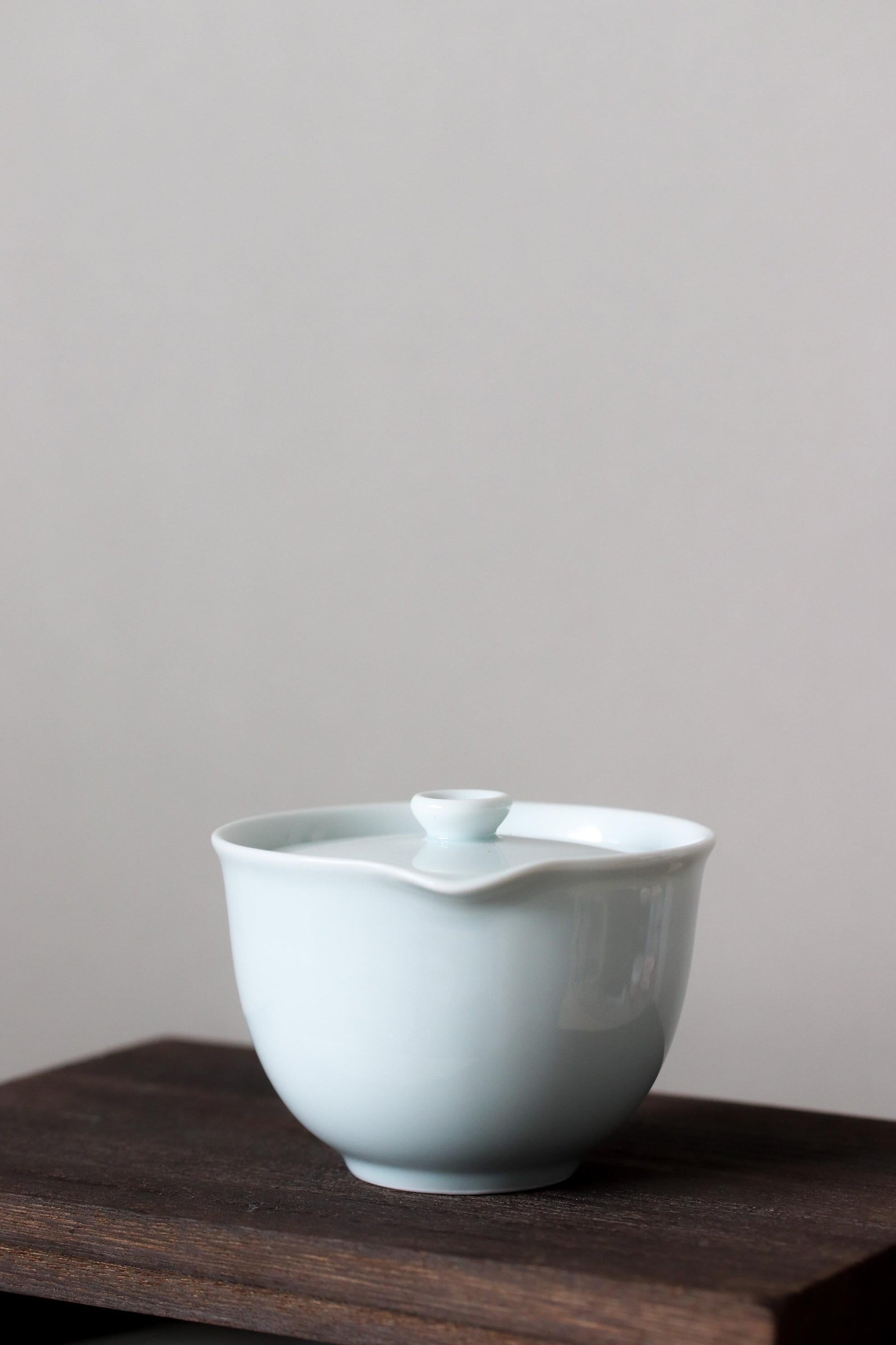 Japanese Seihaku Porcelain Houhin Teapot with Gift Box, Minimalist Blue-White Tea Pot, 160cc Mino Ware Kyusu, Made in Japan