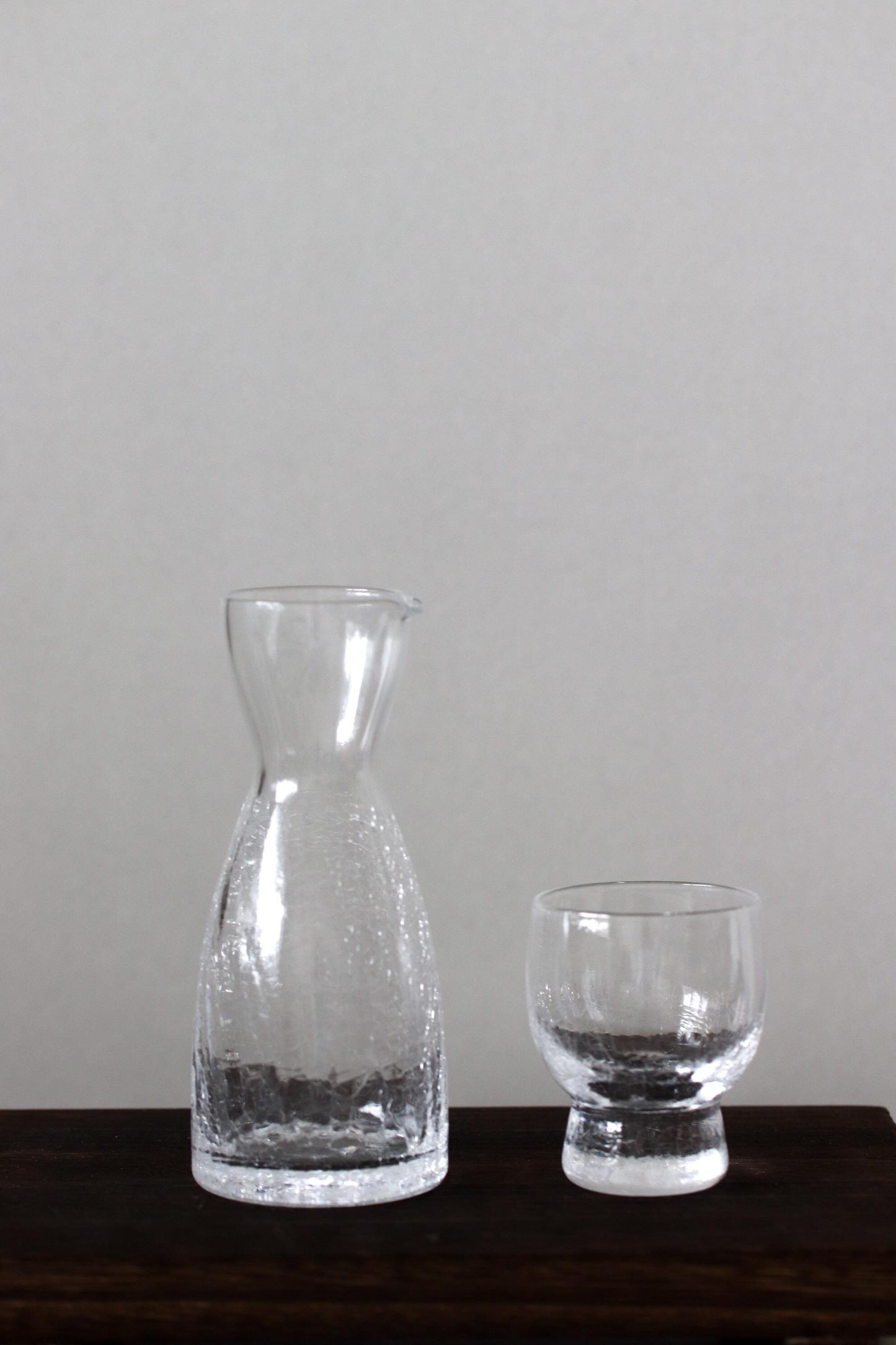 Luxury Japanese Hibi Glass Sake Set, Cracked Ice Tokkuri & Guinomi, Artisan Glassware, Elegant Cold Sake Carafe, Made in Japan