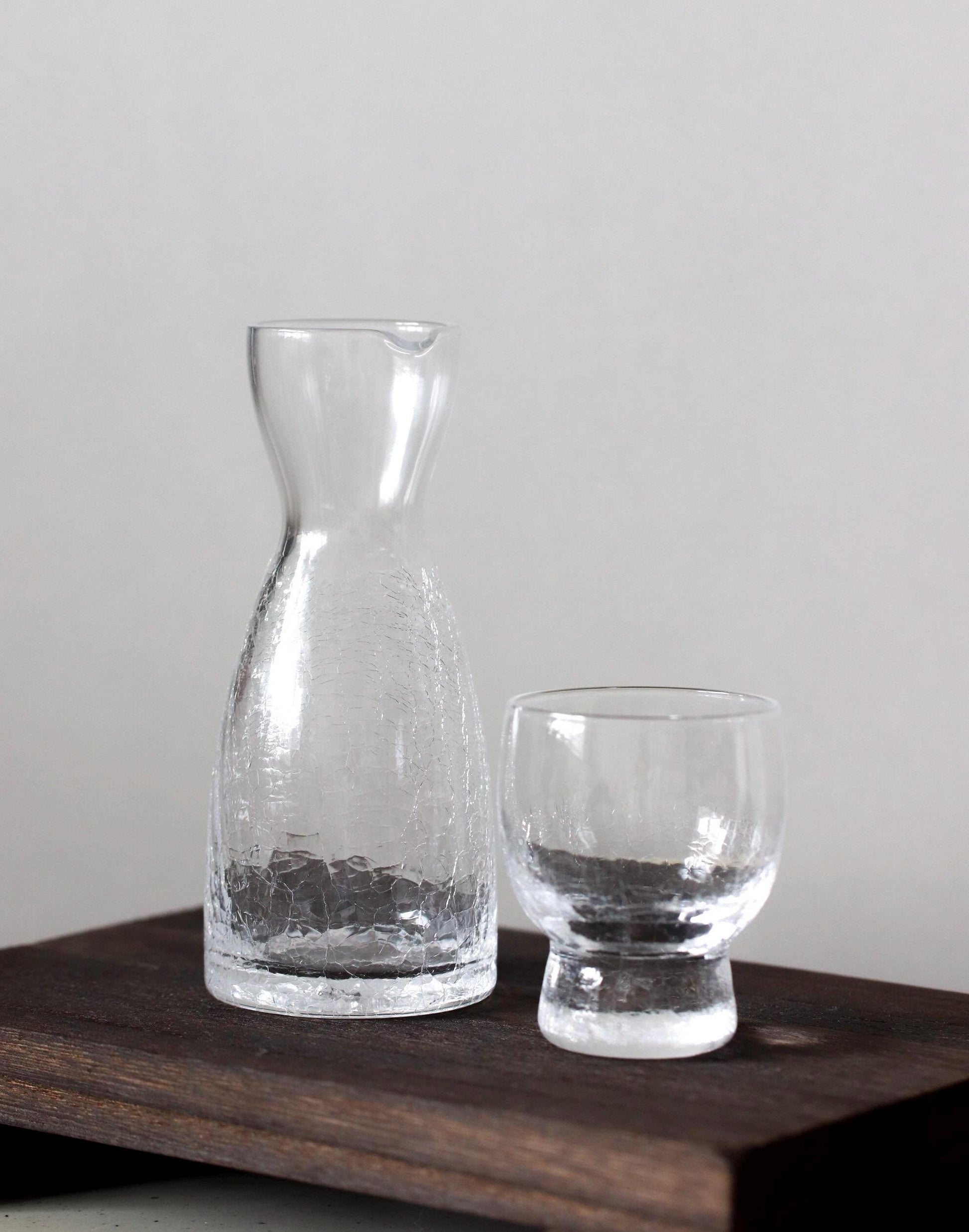Luxury Japanese Hibi Glass Sake Set, Cracked Ice Tokkuri & Guinomi, Artisan Glassware, Elegant Cold Sake Carafe, Made in Japan