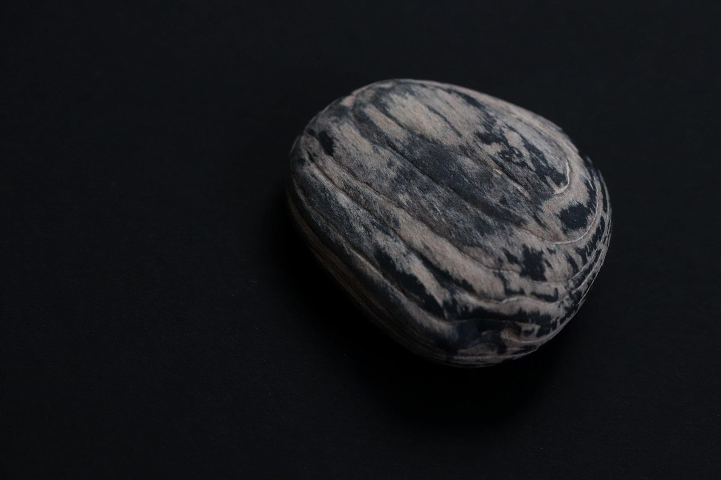 Silent Fragments — Edition 02: Brown (Daichi) | Art of Time Tsugaru Stones & Ancient Manuscripts | Set of 5 Hand-Selected Japanese Stones