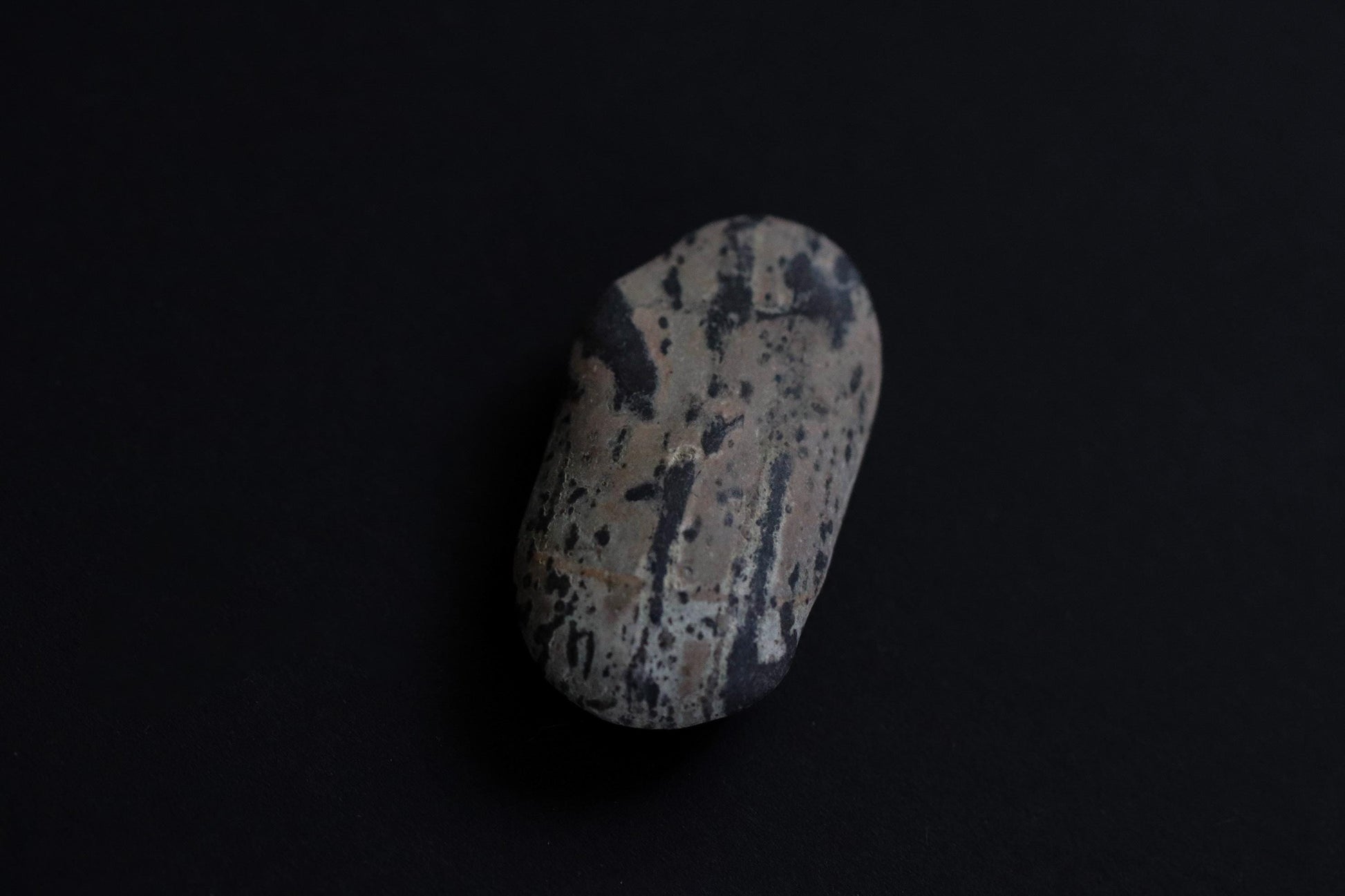 Silent Fragments — Edition 02: Brown (Daichi) | Art of Time Tsugaru Stones & Ancient Manuscripts | Set of 5 Hand-Selected Japanese Stones