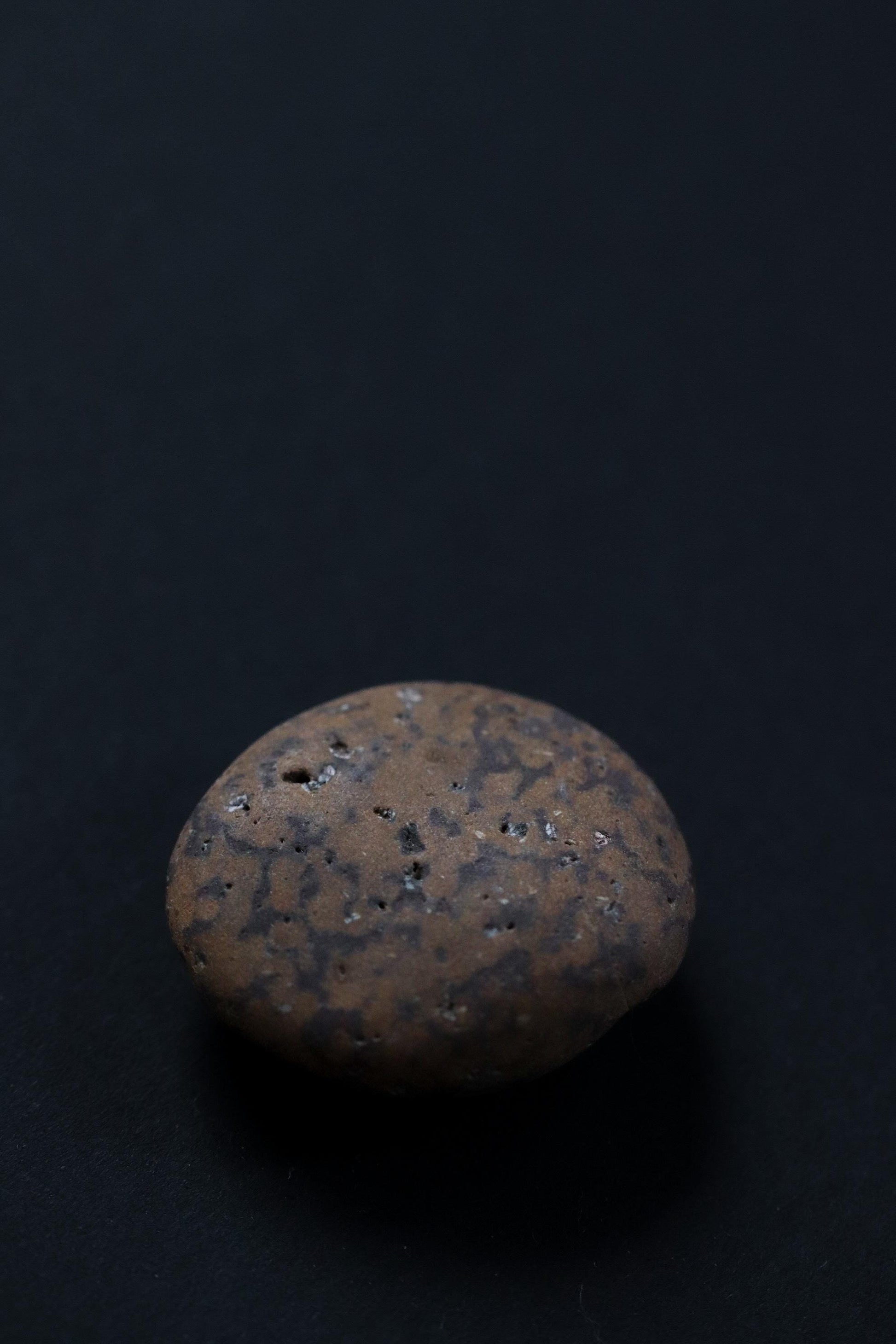 Silent Fragments — Edition 02: Brown (Daichi) | Art of Time Tsugaru Stones & Ancient Manuscripts | Set of 5 Hand-Selected Japanese Stones