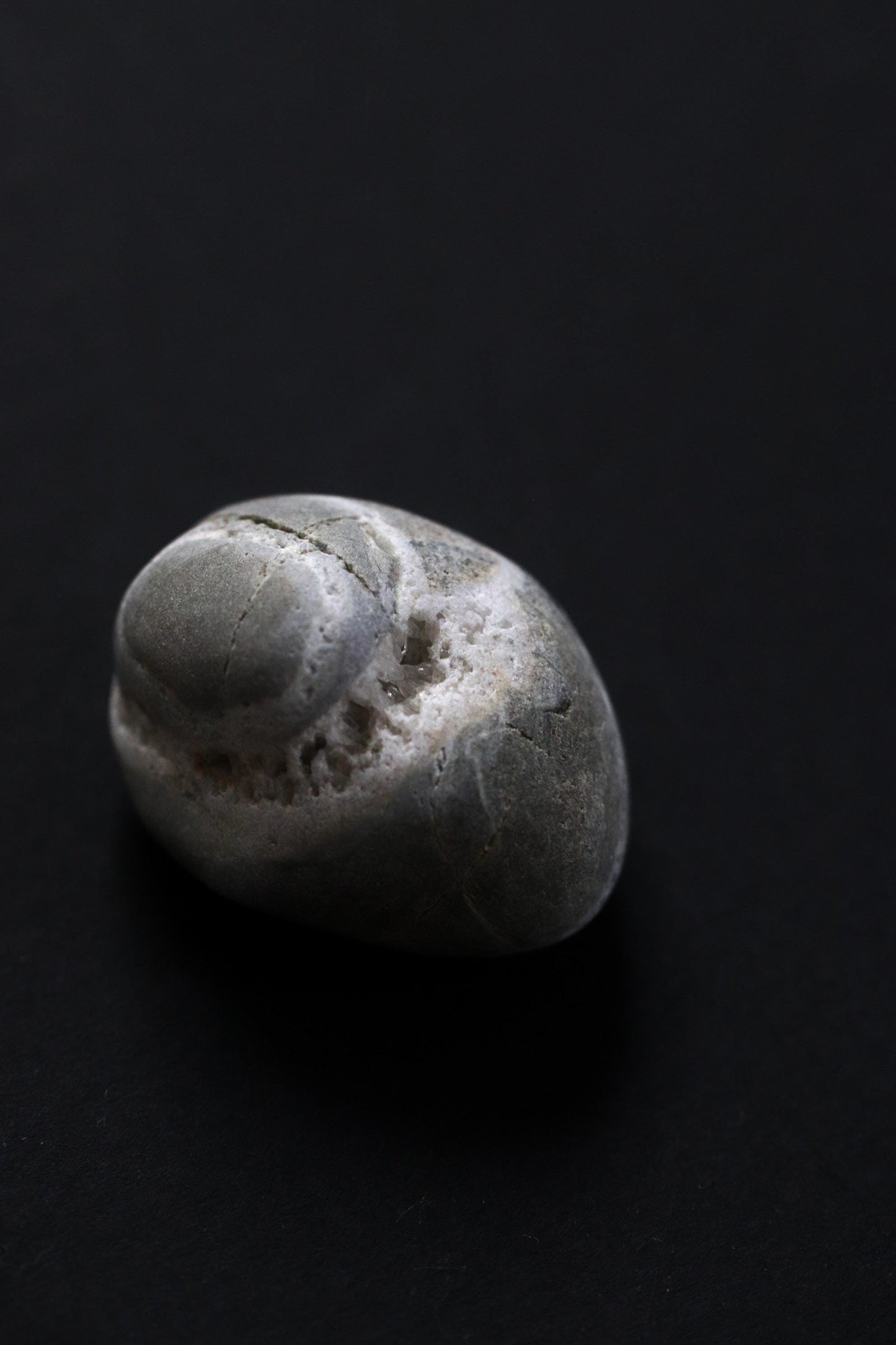 Silent Fragments — Edition 02: Brown (Daichi) | Art of Time Tsugaru Stones & Ancient Manuscripts | Set of 5 Hand-Selected Japanese Stones