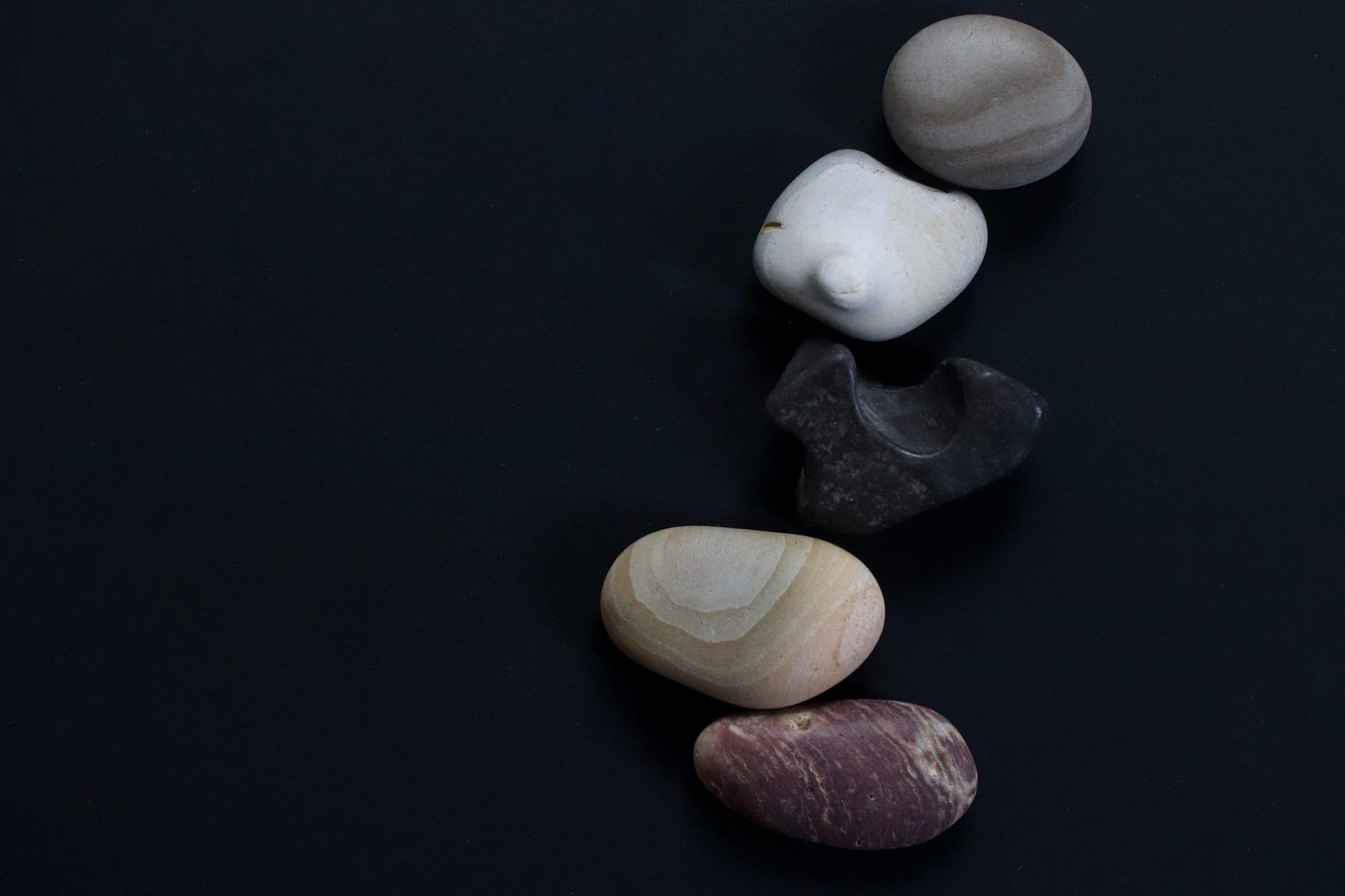 Silent Fragments — Edition 02: Brown (Daichi) | Art of Time Tsugaru Stones & Ancient Manuscripts | Set of 5 Hand-Selected Japanese Stones