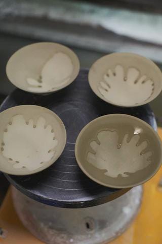 TOU Basic 4.5 Sun Plate 13.5cm, Japanese Small Flat Plate, Shigaraki Clay Stoneware, Minimal Side Plate, Dessert Plate, Handmade Japan