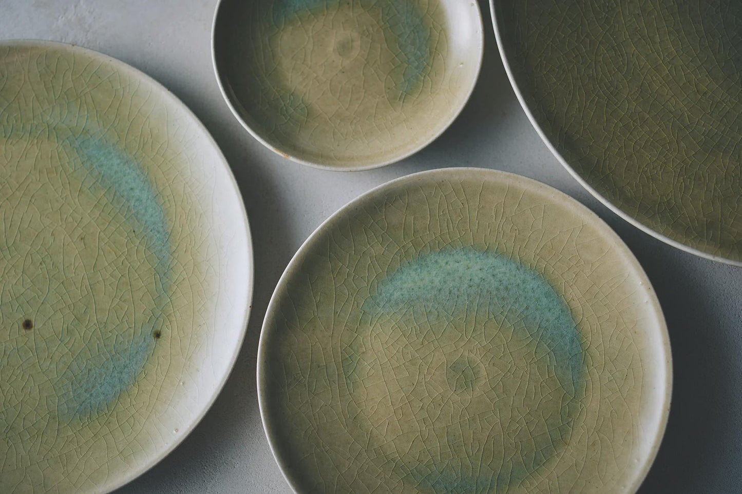 TOU Basic 4.5 Sun Plate 13.5cm, Japanese Small Flat Plate, Shigaraki Clay Stoneware, Minimal Side Plate, Dessert Plate, Handmade Japan