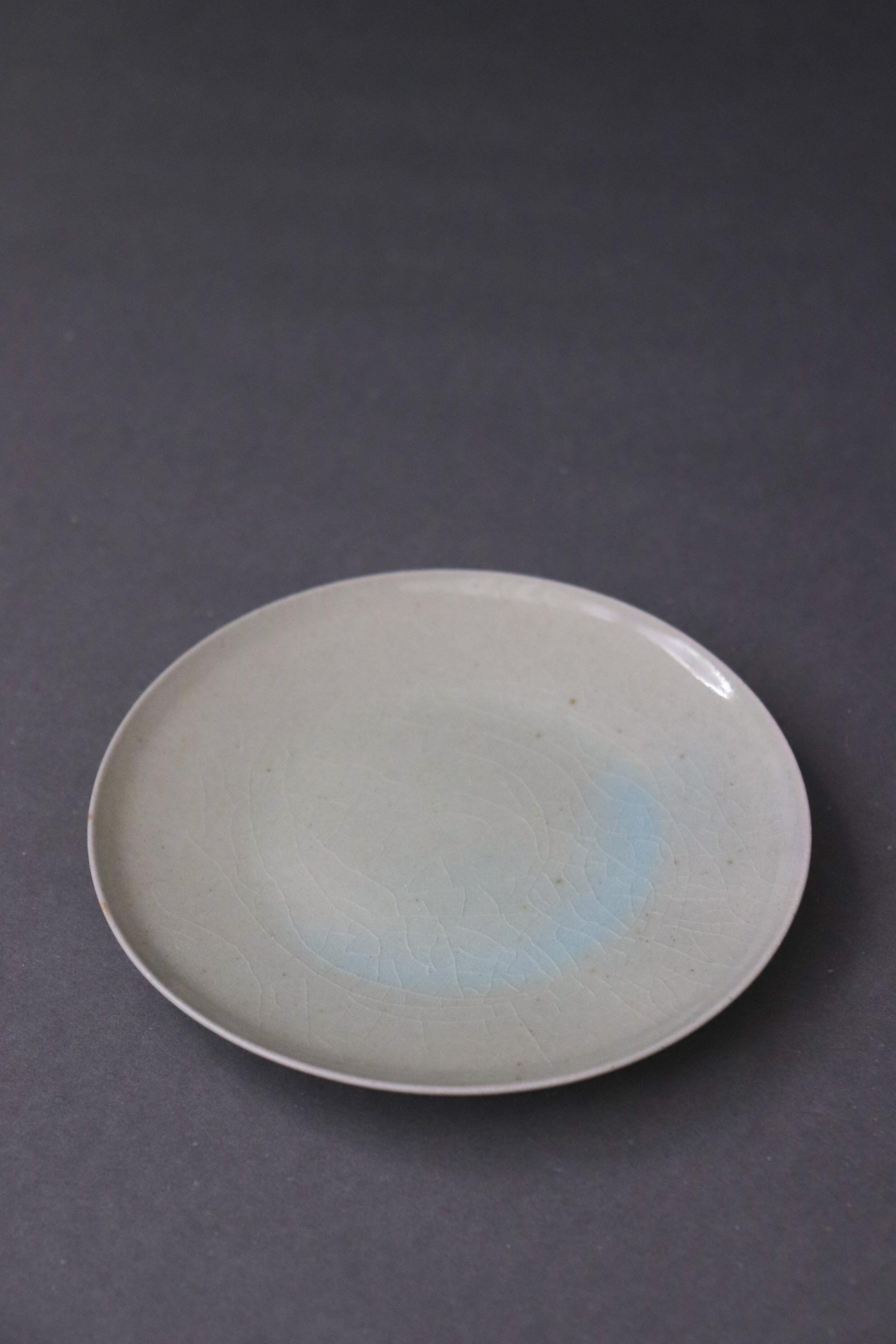 TOU Basic 4.5 Sun Plate 13.5cm, Japanese Small Flat Plate, Shigaraki Clay Stoneware, Minimal Side Plate, Dessert Plate, Handmade Japan