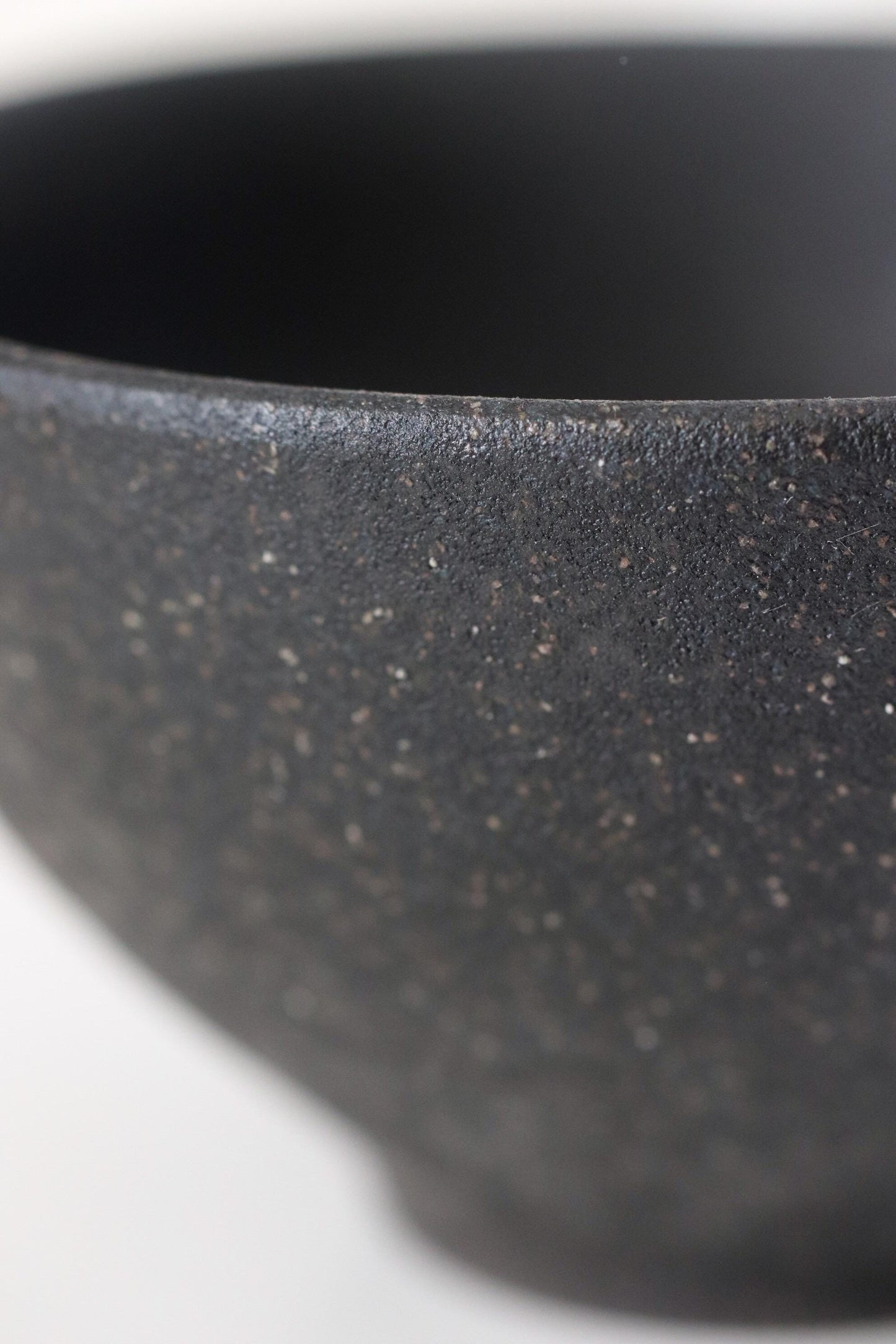 TOJIKI Charcoal Rice Bowl Large 12cm, Japanese Earthenware Bowl, Matte Black Tanka Finish, Handmade Rustic Bowl, Minimal Japanese Tableware