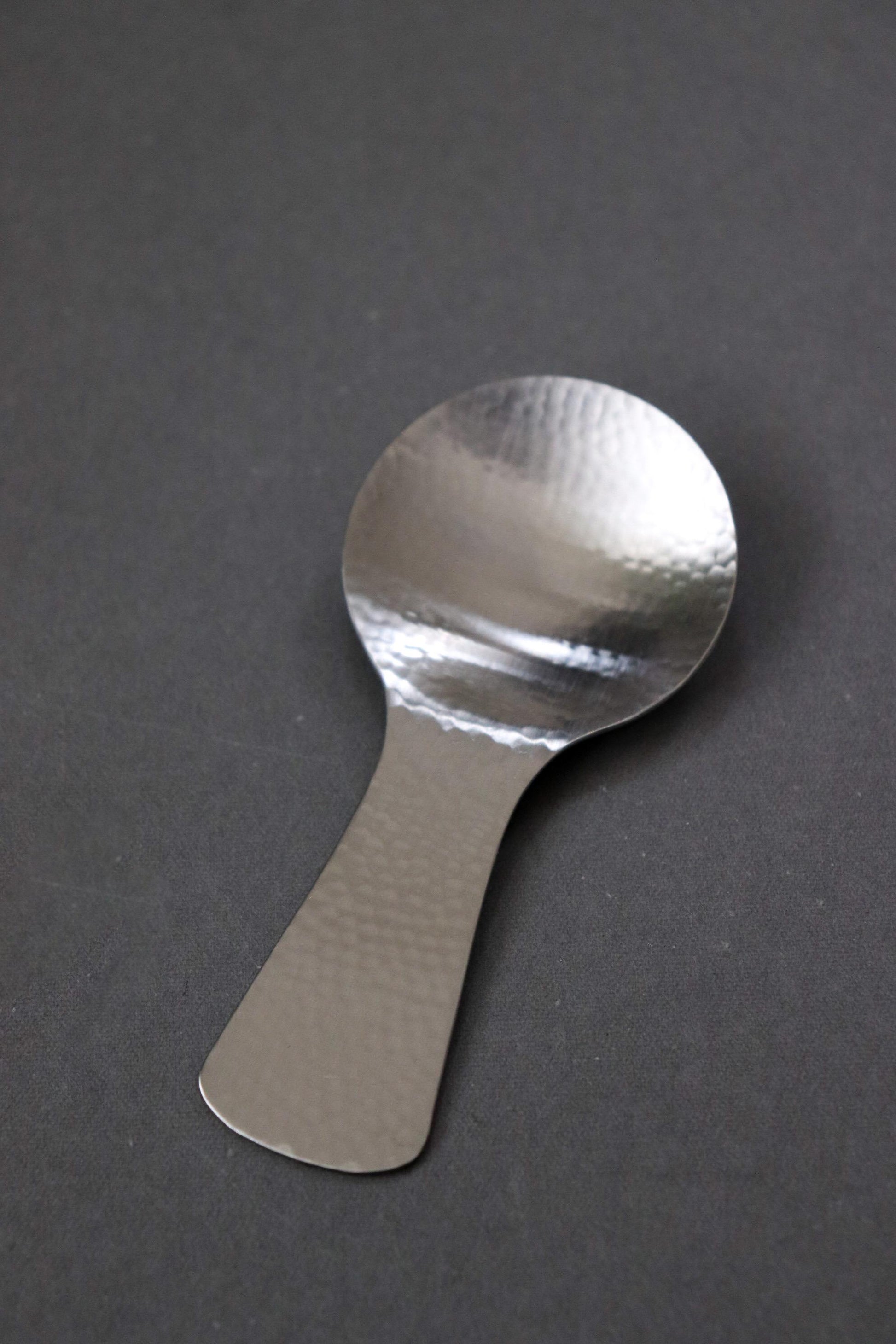 Japanese Nagomi Hammered Tea Leaf Spoon – Stainless Steel Loose Leaf Tea Server, Tsubame-Sanjo Cutlery, Made in Japan