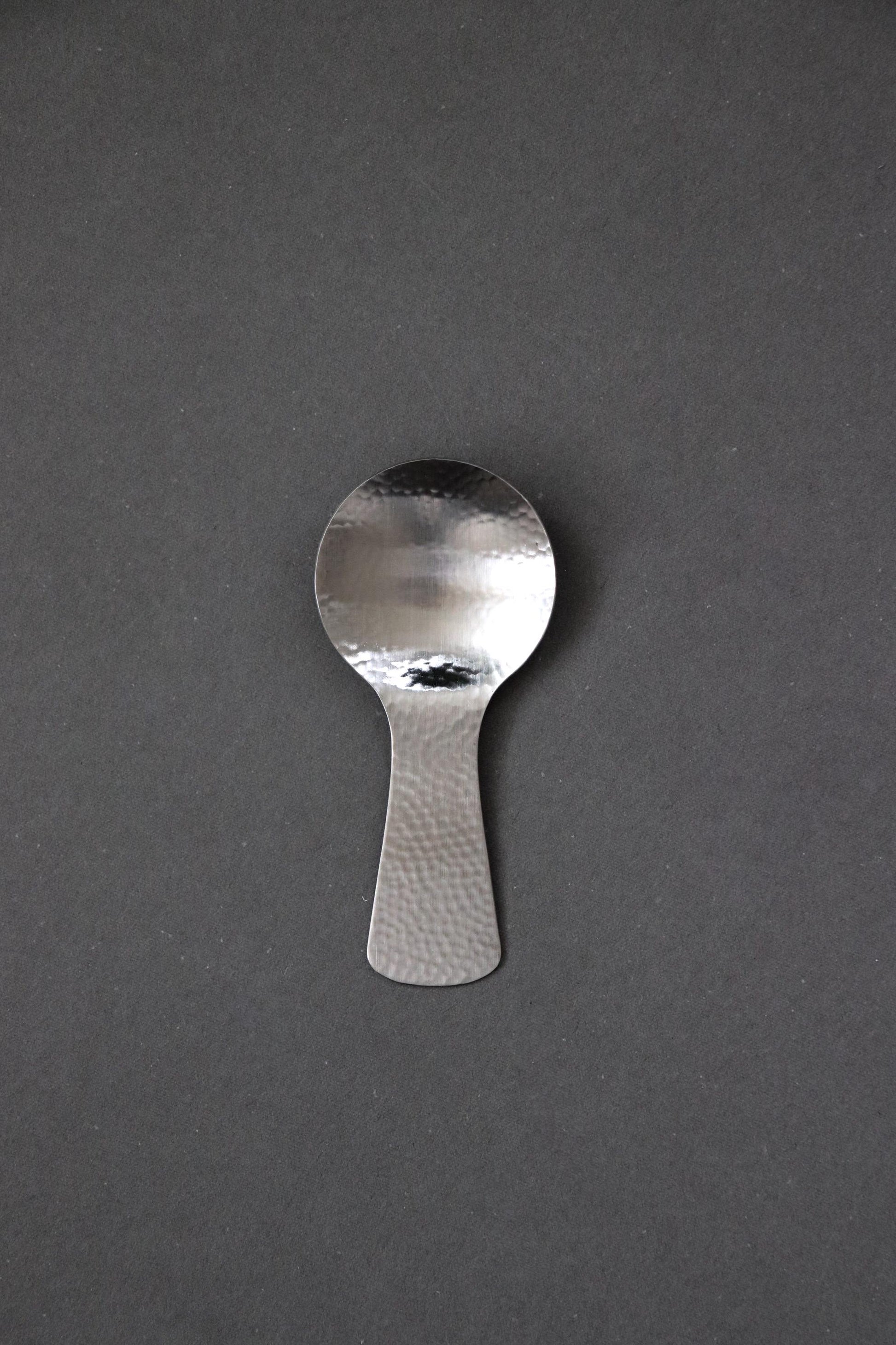 Japanese Nagomi Hammered Tea Leaf Spoon – Stainless Steel Loose Leaf Tea Server, Tsubame-Sanjo Cutlery, Made in Japan