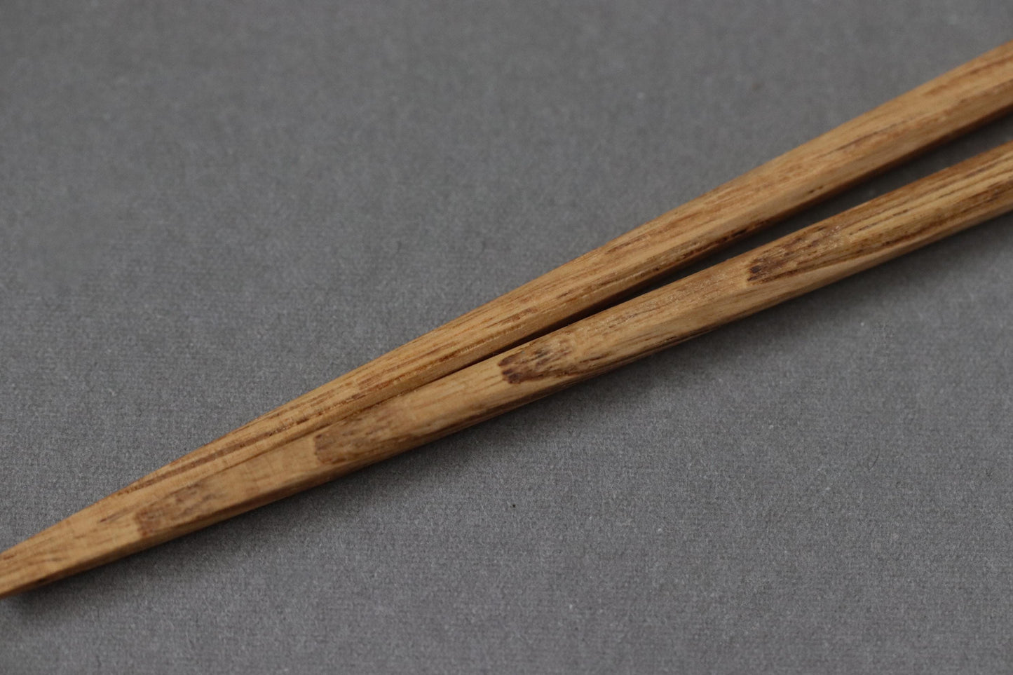 Japanese Chestnut Wood Chopsticks,Natural Beeswax Finish Hashi, Minimalist Wooden Chopsticks 23cm,Elegant Wood Grain Tableware,Made in Japan