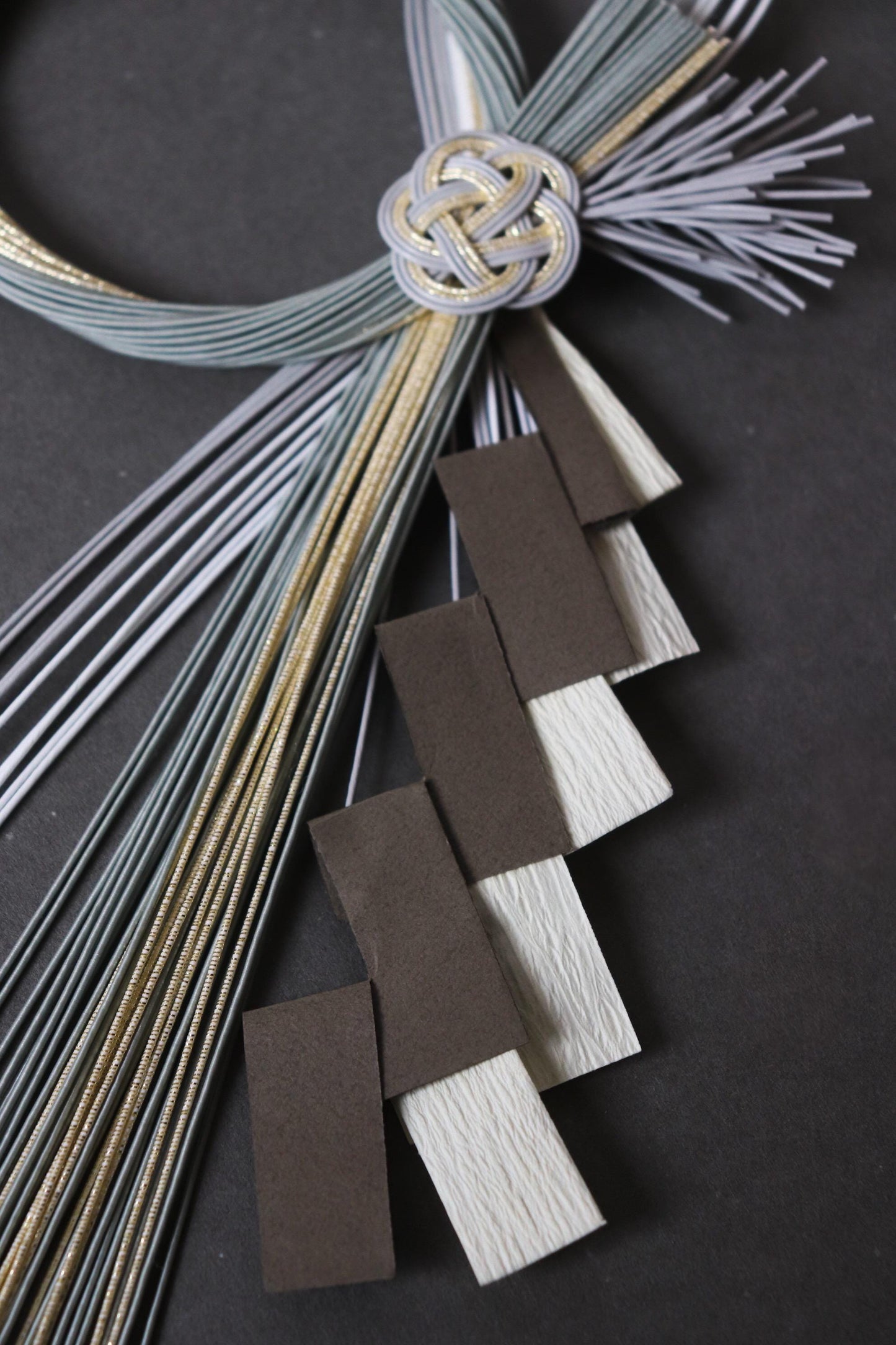 Japanese Mizuhiki Shimekazari – White & Grey Handmade Knot Decoration, Minimalist New Year Ornament, Modern Washi Paper Decor, Made in Japan