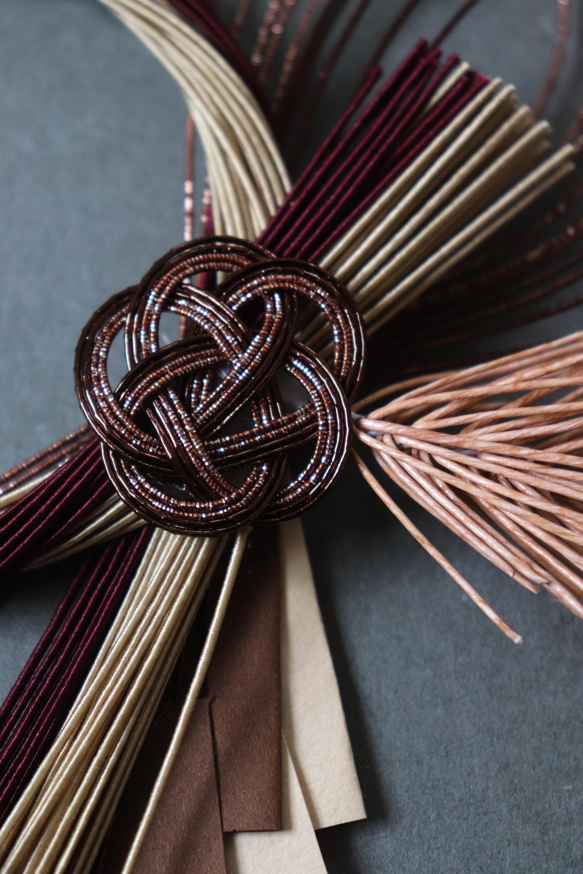 Japanese Mizuhiki Shimekazari – Handmade Knot Decoration, Traditional Washi Paper Ornament, New Year / Minimalist Wall Decor, Made in Japan
