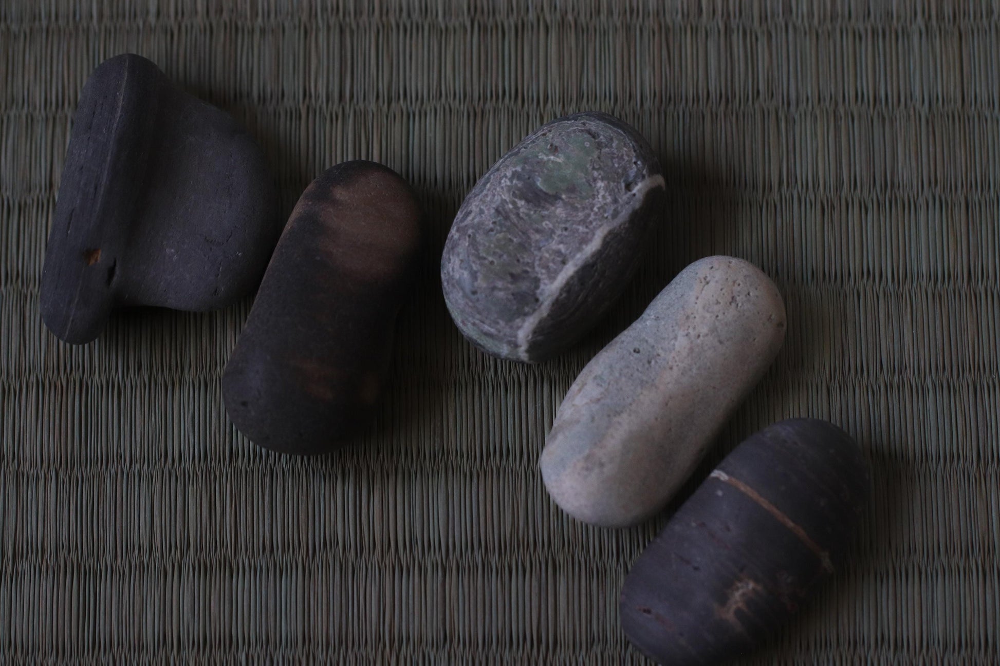 Silent Fragments — Edition 02: Brown (Daichi) | Art of Time Tsugaru Stones & Ancient Manuscripts | Set of 5 Hand-Selected Japanese Stones