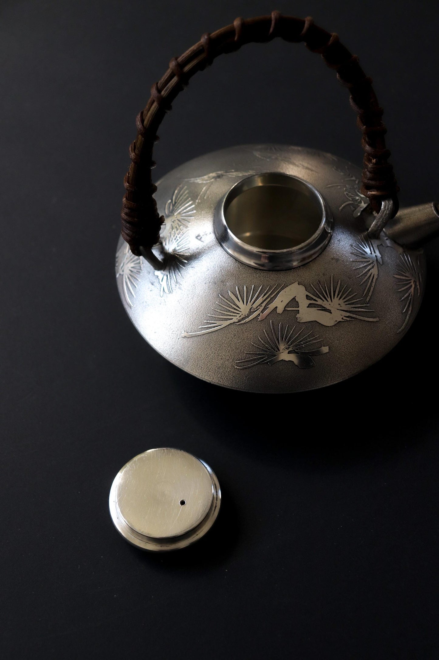 Vintage Satsuma Pewter Sake Set Iwakiri Japan |Japanese Tin Chiyoka Tokkuri & Ochoko Cups | Traditional Japanese Sake Ware|Wabi Sabi Barware