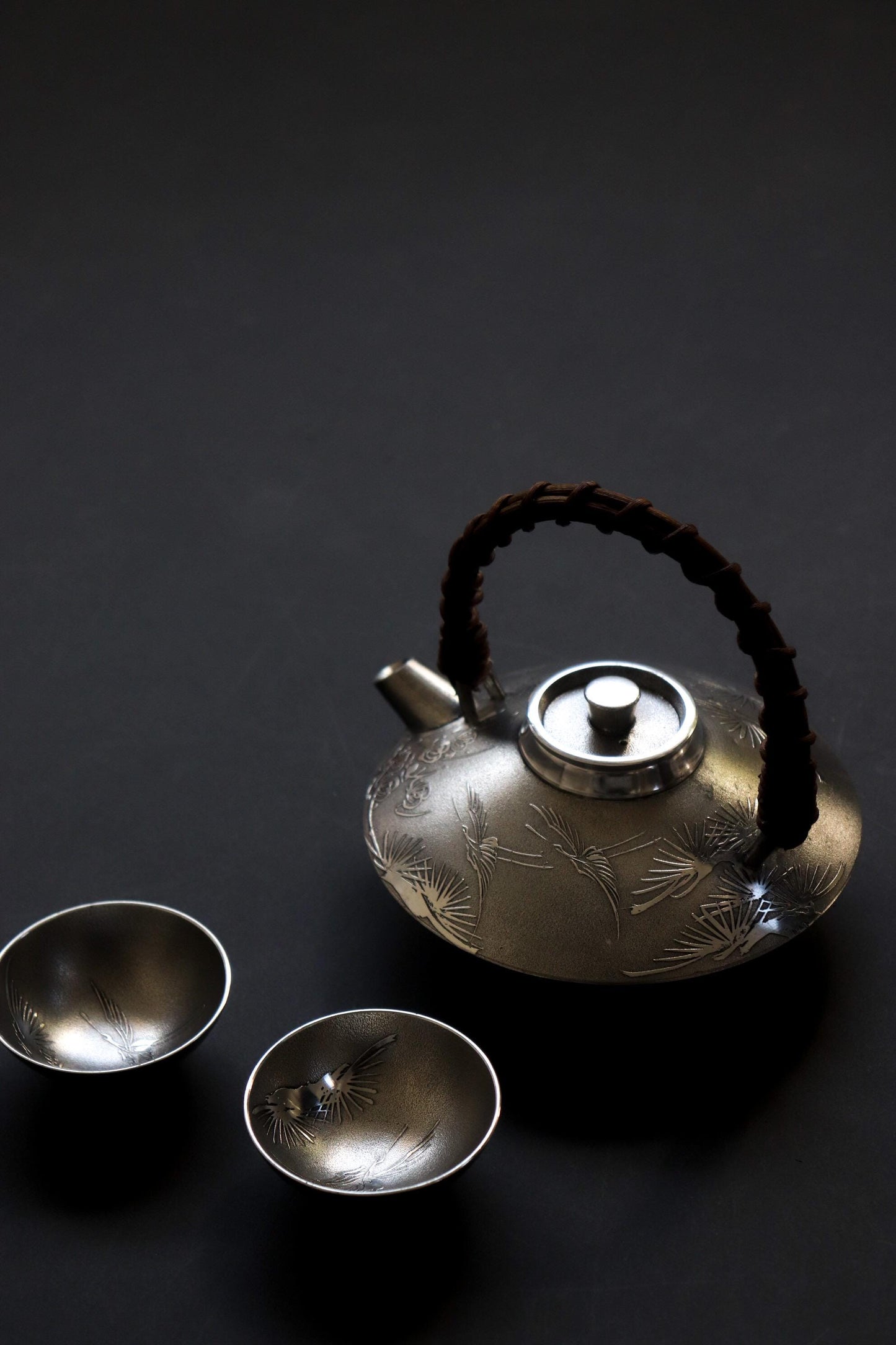 Vintage Satsuma Pewter Sake Set Iwakiri Japan |Japanese Tin Chiyoka Tokkuri & Ochoko Cups | Traditional Japanese Sake Ware|Wabi Sabi Barware
