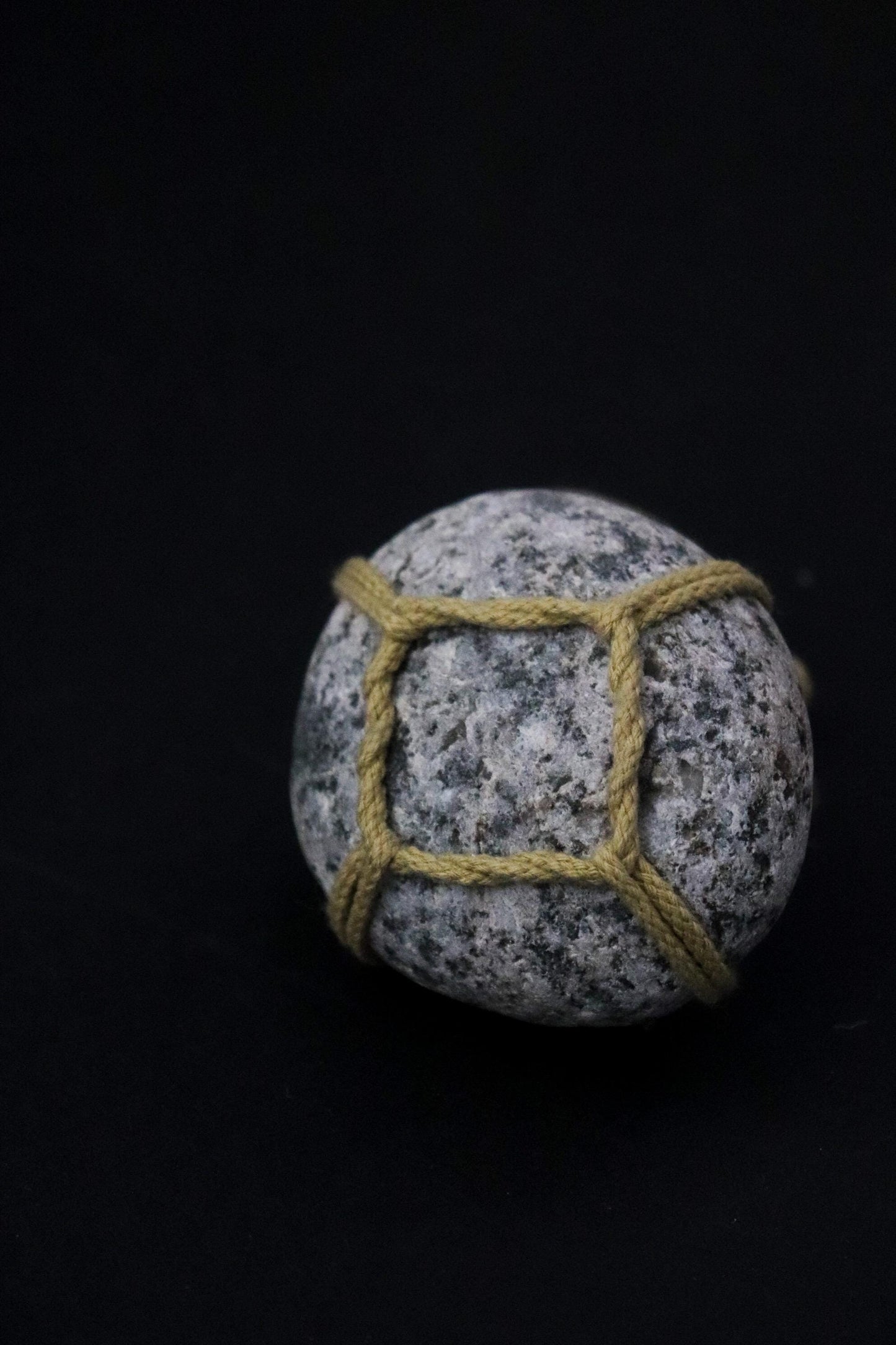 Sekimori Stone Japanese Garden Marker | Niigata River Stone with Cotton Rope | Zen Garden Decor | Wabi Sabi Japanese Stone Object