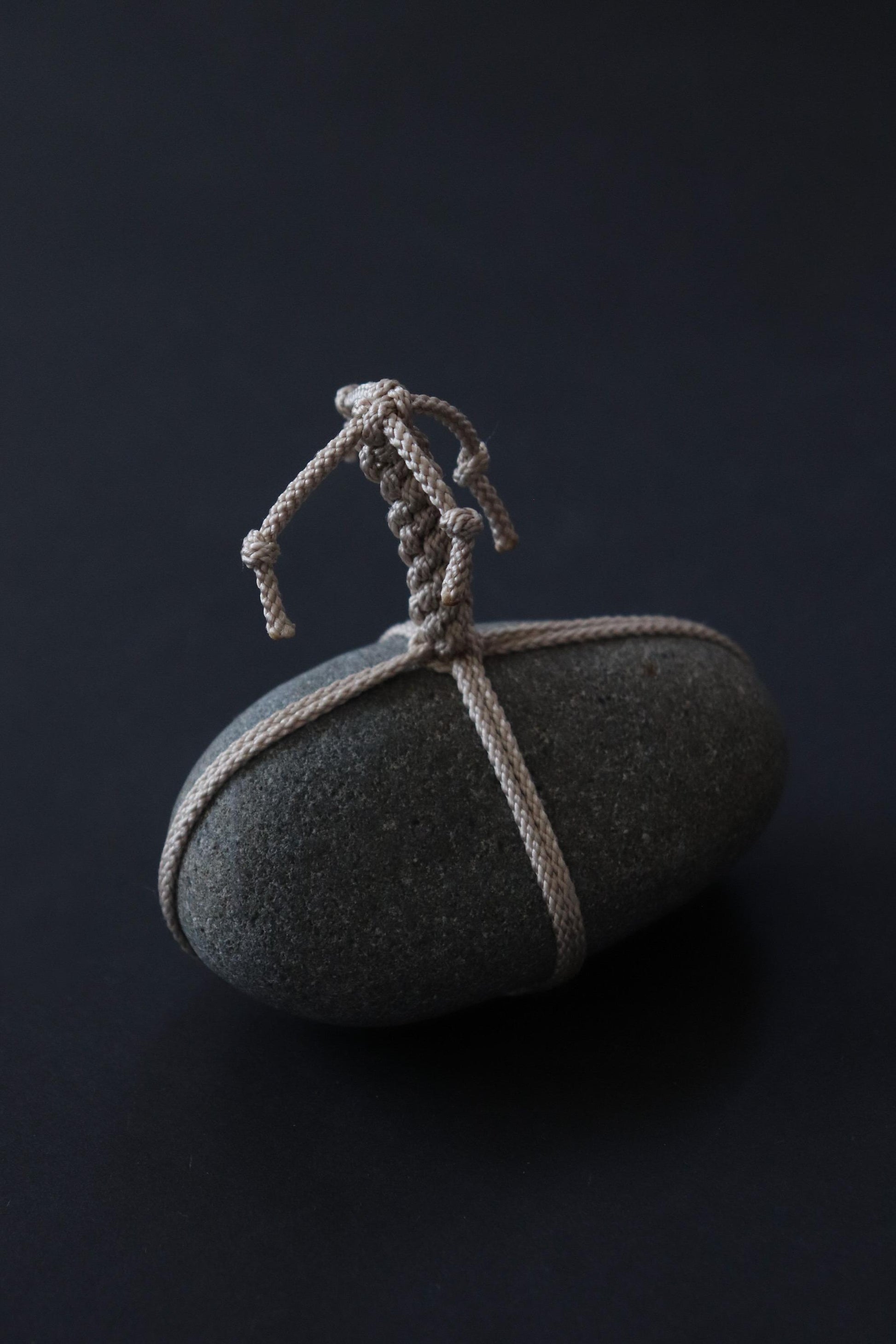 Sekimori Ishi Stone Japanese Garden Marker Edo Braided Cord Niigata Stone Zen Decor Wabi Sabi Object Minimal Sculpture