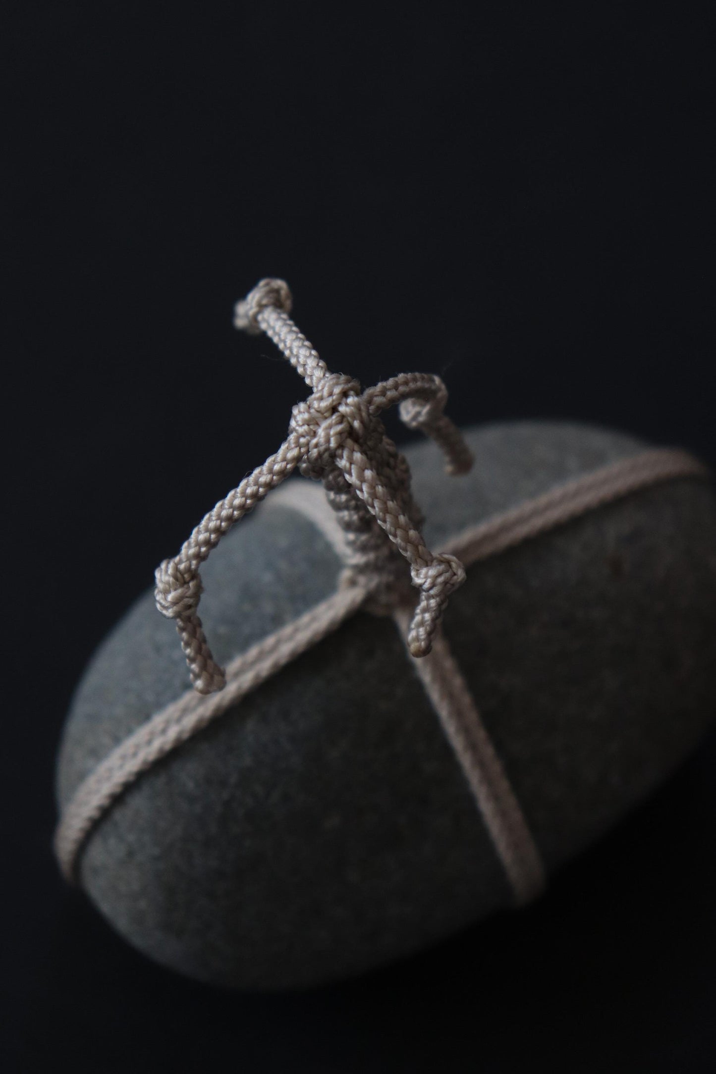 Sekimori Ishi Stone Japanese Garden Marker Edo Braided Cord Niigata Stone Zen Decor Wabi Sabi Object Minimal Sculpture