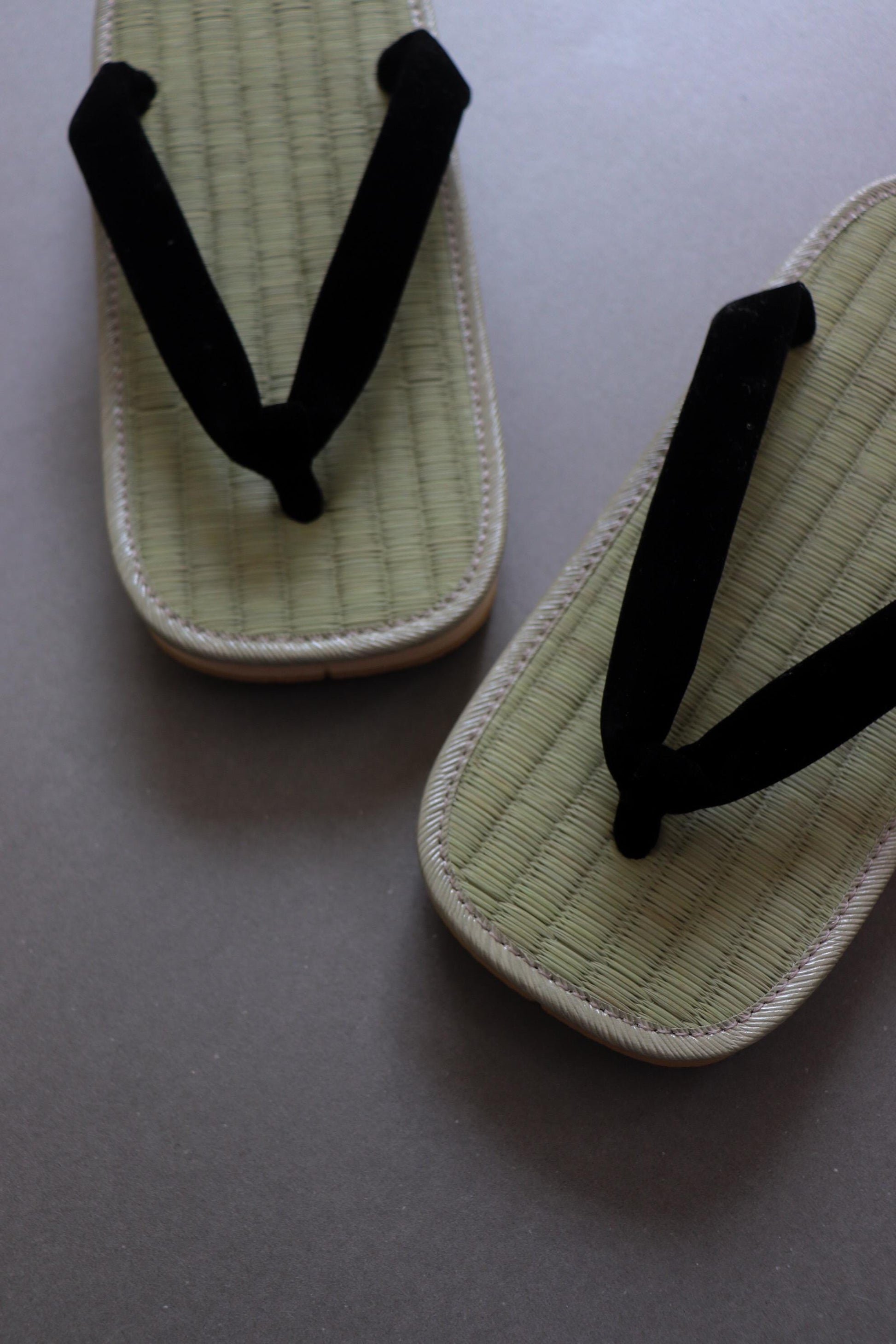 Hand made Igusa Tatami Sandals Japanese Setta Natural Rush Grass Flip Flops Zen Indoor Outdoor Slippers Wabi Sabi Footwear