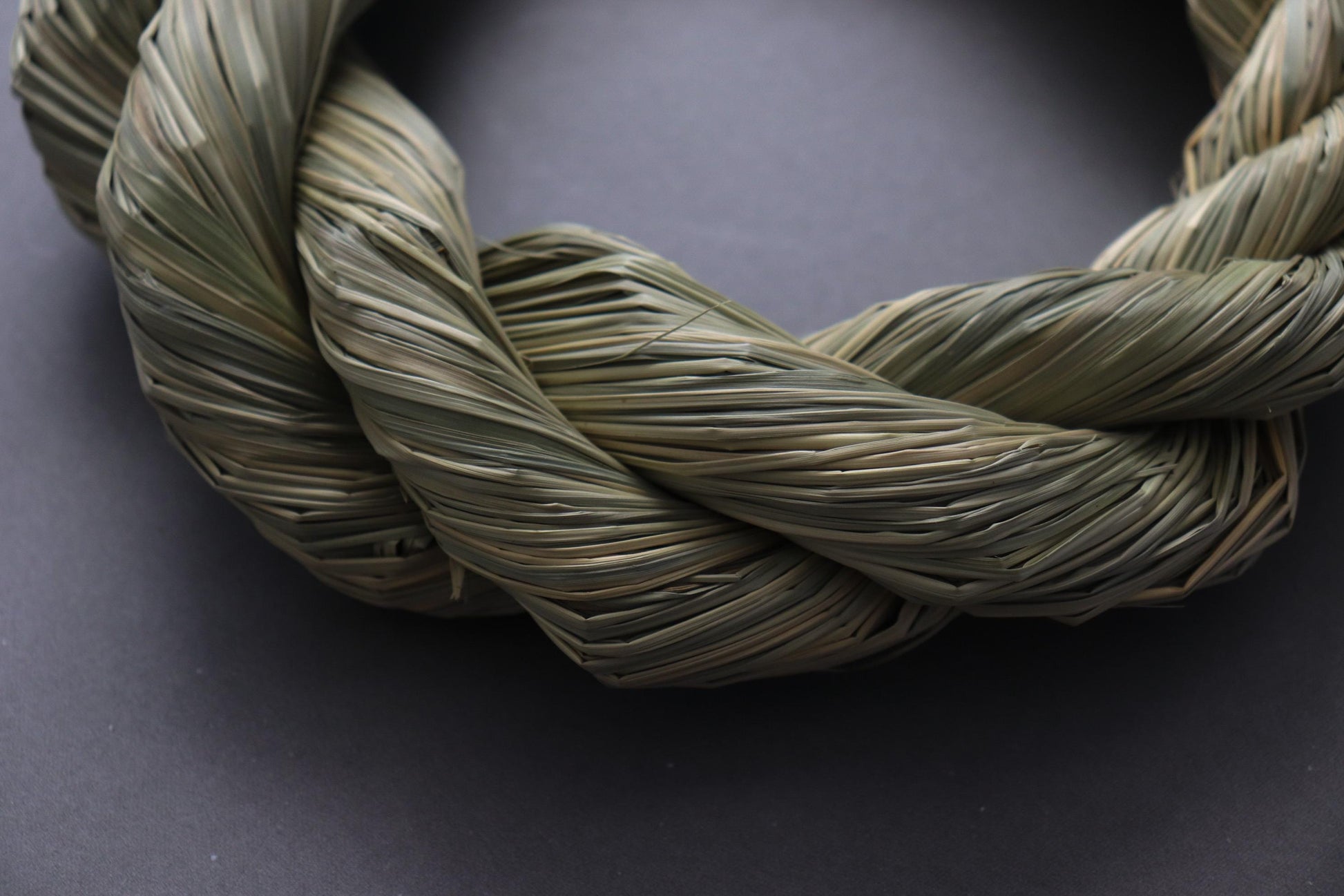 Japanese Shimenawa Wreath, Igusa Rope Decor, Minimal Natural Wall Hanging, Wabi Sabi Decor, Handmade Japanese Sacred Object
