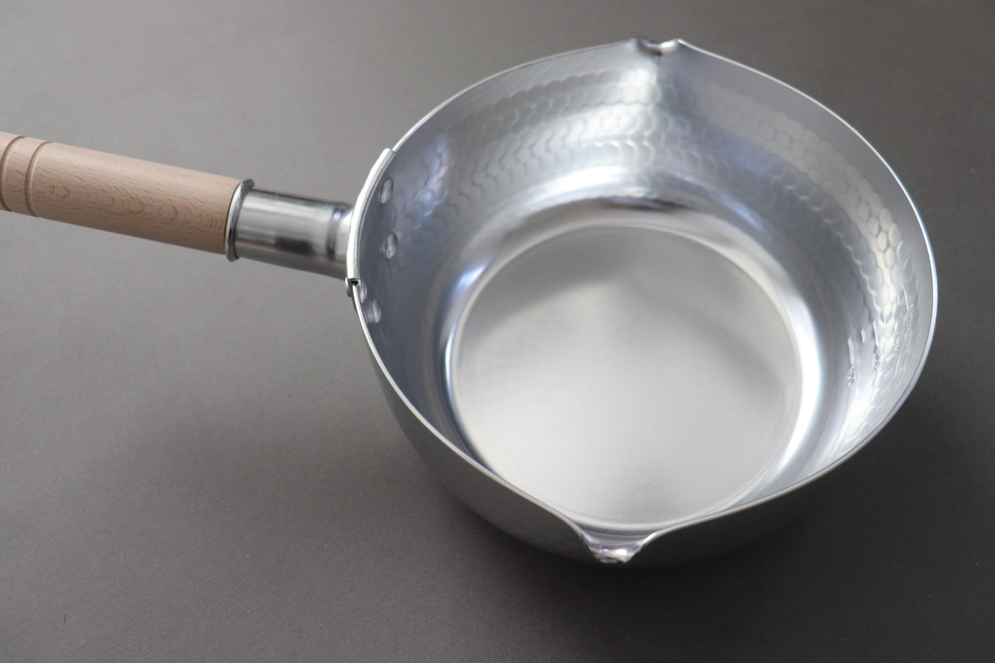 Japanese Yukihira Saucepan 20cm IH Compatible, Aluminum Hammered Pot, Traditional Japanese Cooking Pan, Made in Japan Kitchen Tool