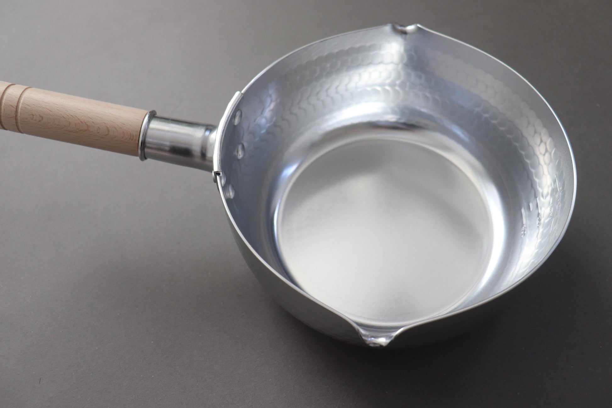 Japanese Yukihira Saucepan 20cm IH Compatible, Aluminum Hammered Pot, Traditional Japanese Cooking Pan, Made in Japan Kitchen Tool