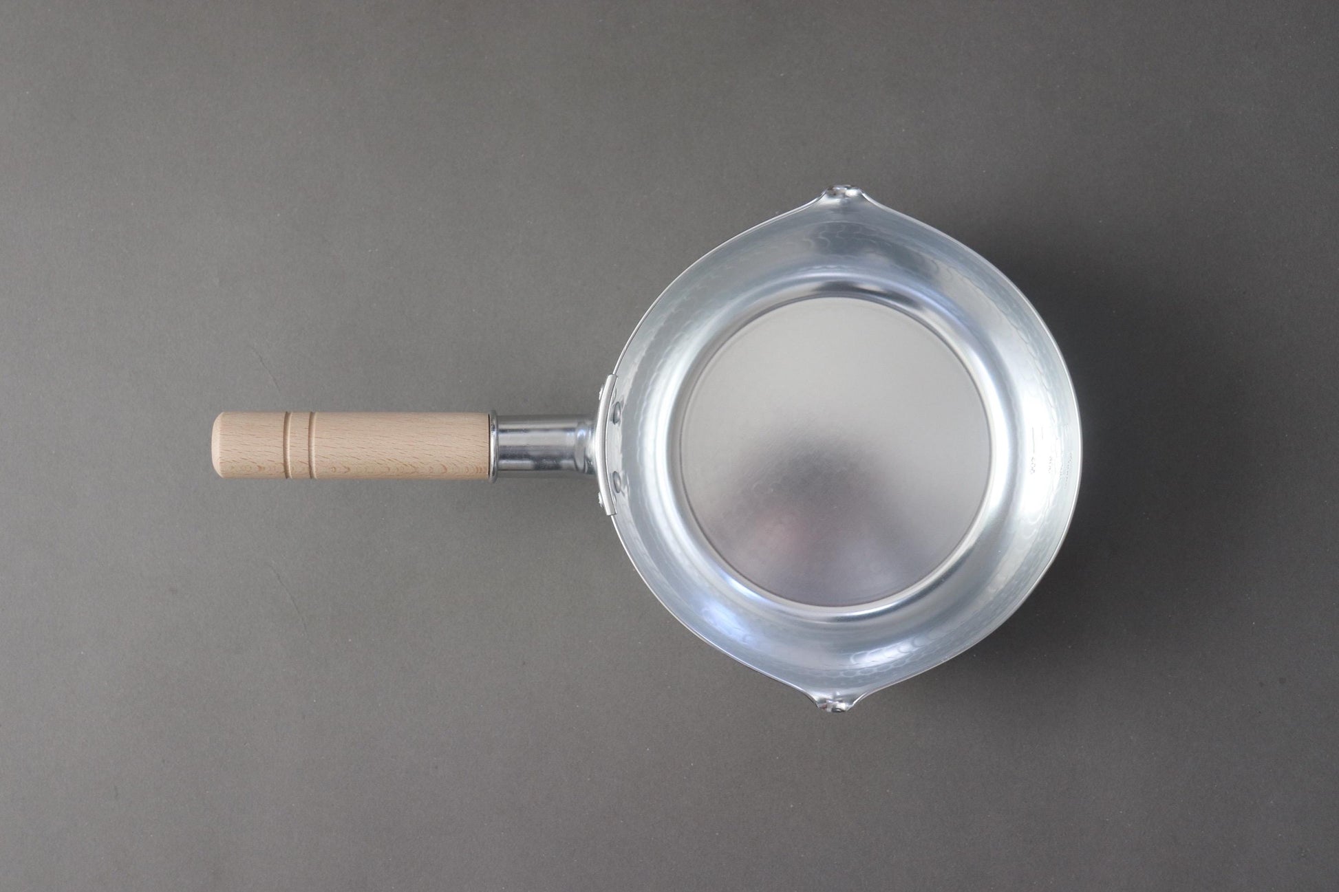 Japanese Yukihira Saucepan 20cm IH Compatible, Aluminum Hammered Pot, Traditional Japanese Cooking Pan, Made in Japan Kitchen Tool