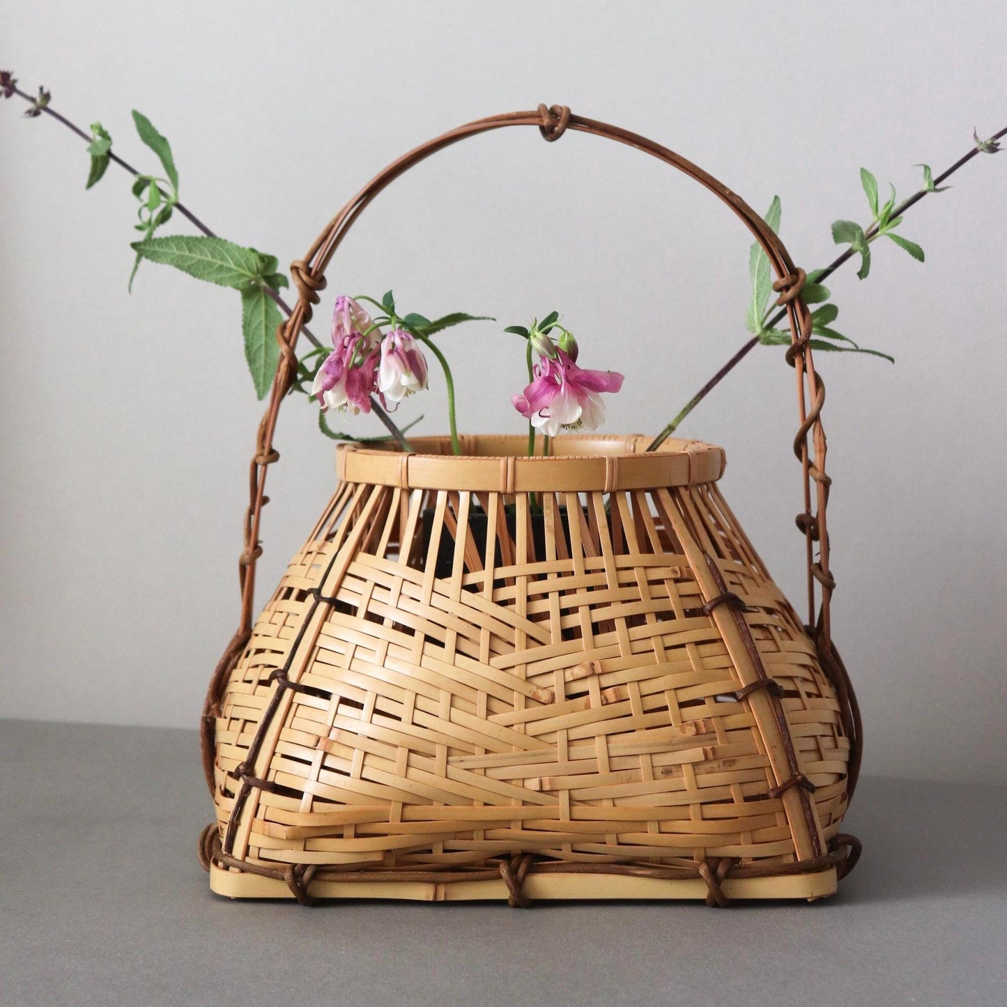 Vintage Japanese Bamboo Flower Basket, Ikebana Basket, Sculptural Woven Bamboo Vase, Traditional Japanese Decor, Wabi Sabi Home